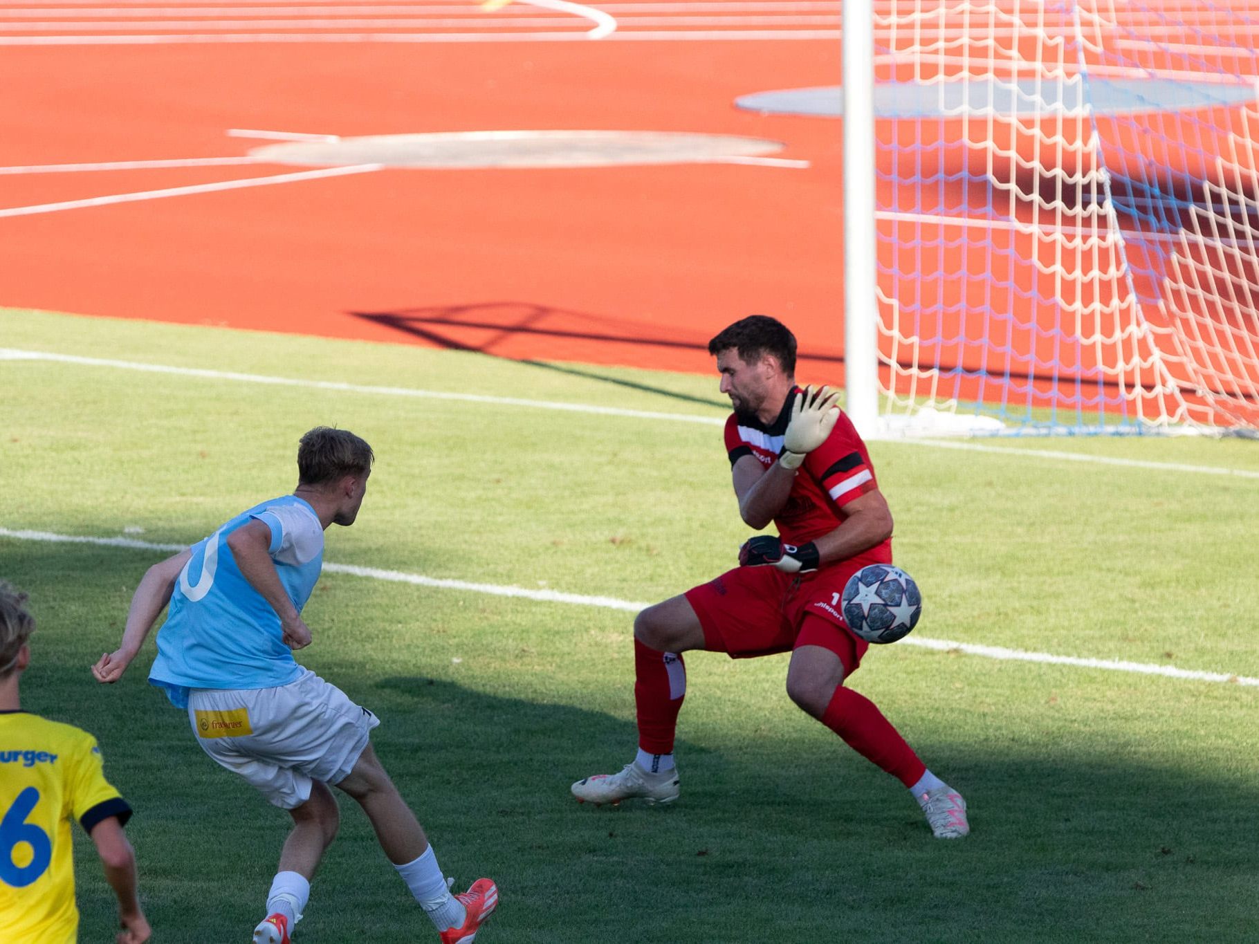 Hier vollstreckt Luca Wieser zum 4:0-Endstand. Hier vollstreckt Luca Wieser zum 4:0-Endstand.