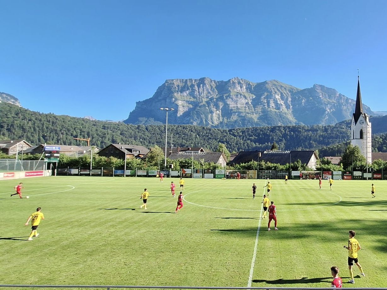 Durch einen späten Treffer holte der FC Höchst zum Saisonstart einen Punkt in Bizau. Durch einen späten Treffer holte der FC Höchst zum Saisonstart einen Punkt in Bizau.