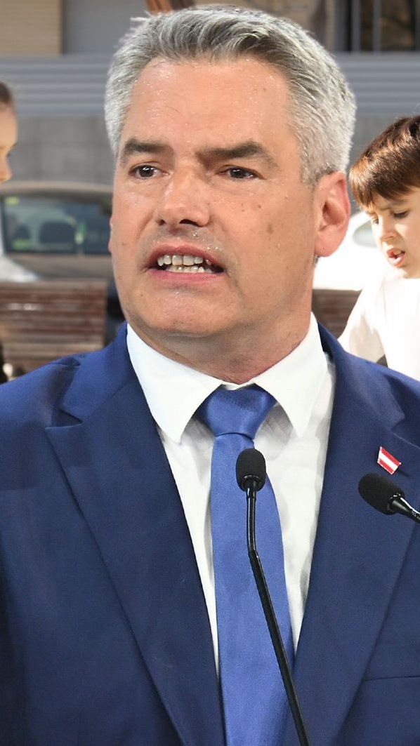 Nehammer: "Babler-Modell verhöhnt alle, die täglich zur Arbeit gehen"