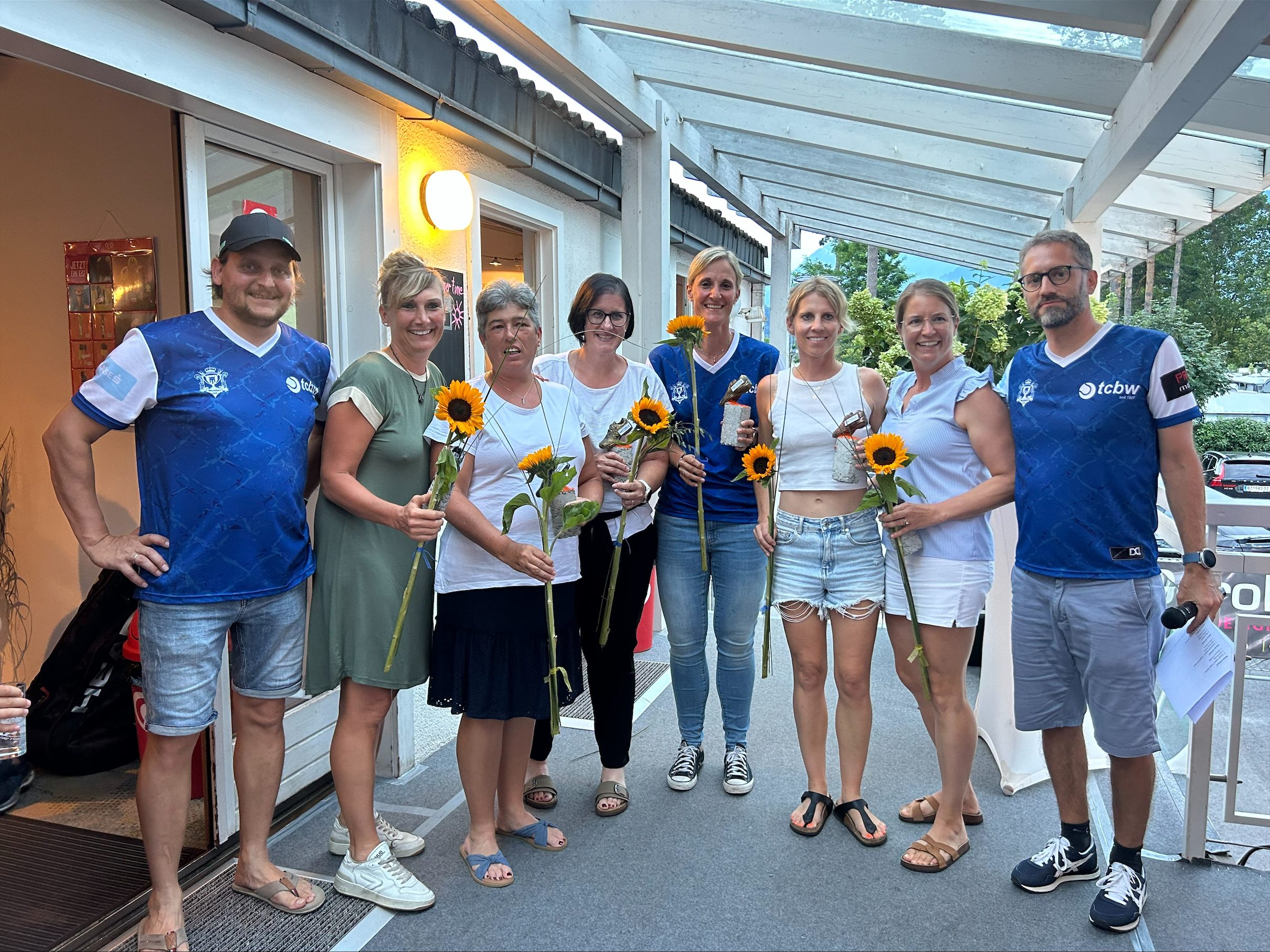 Ein Teil der Sieger vom diesjährigen Tennis Senioren Montfortcup in Feldkirch.