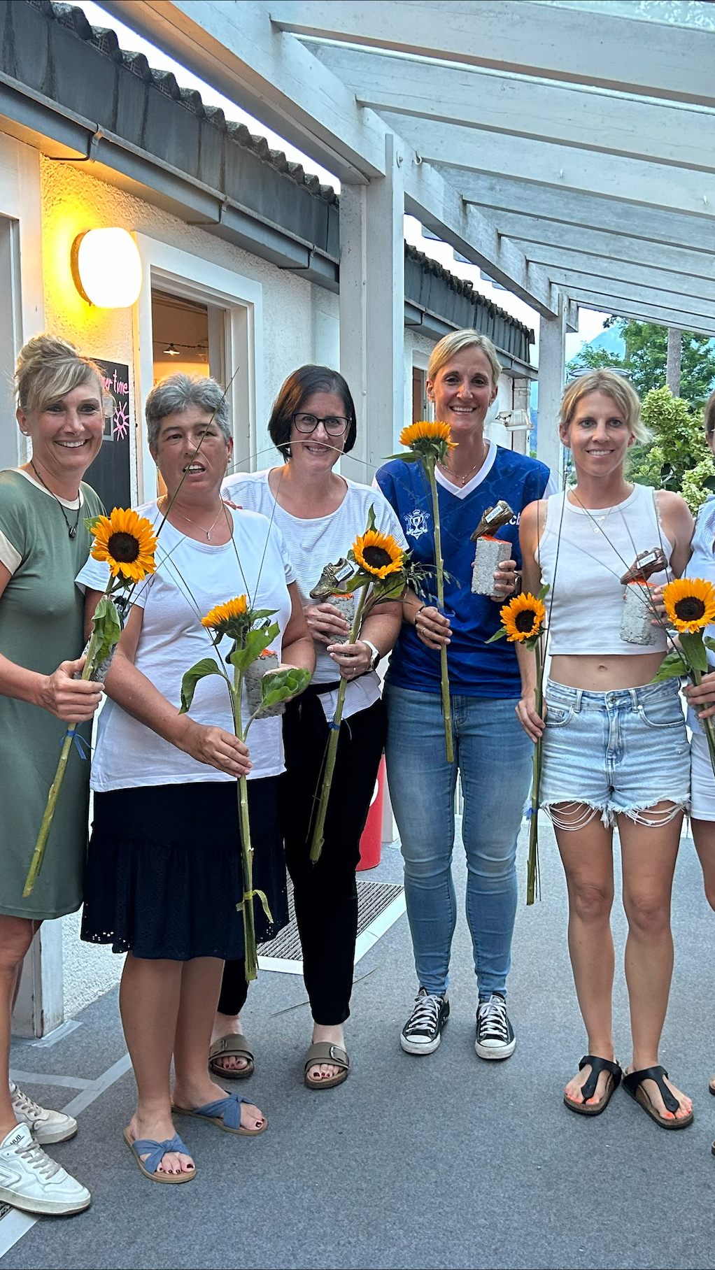 Ein Teil der Sieger vom diesjährigen Tennis Senioren Montfortcup in Feldkirch.
