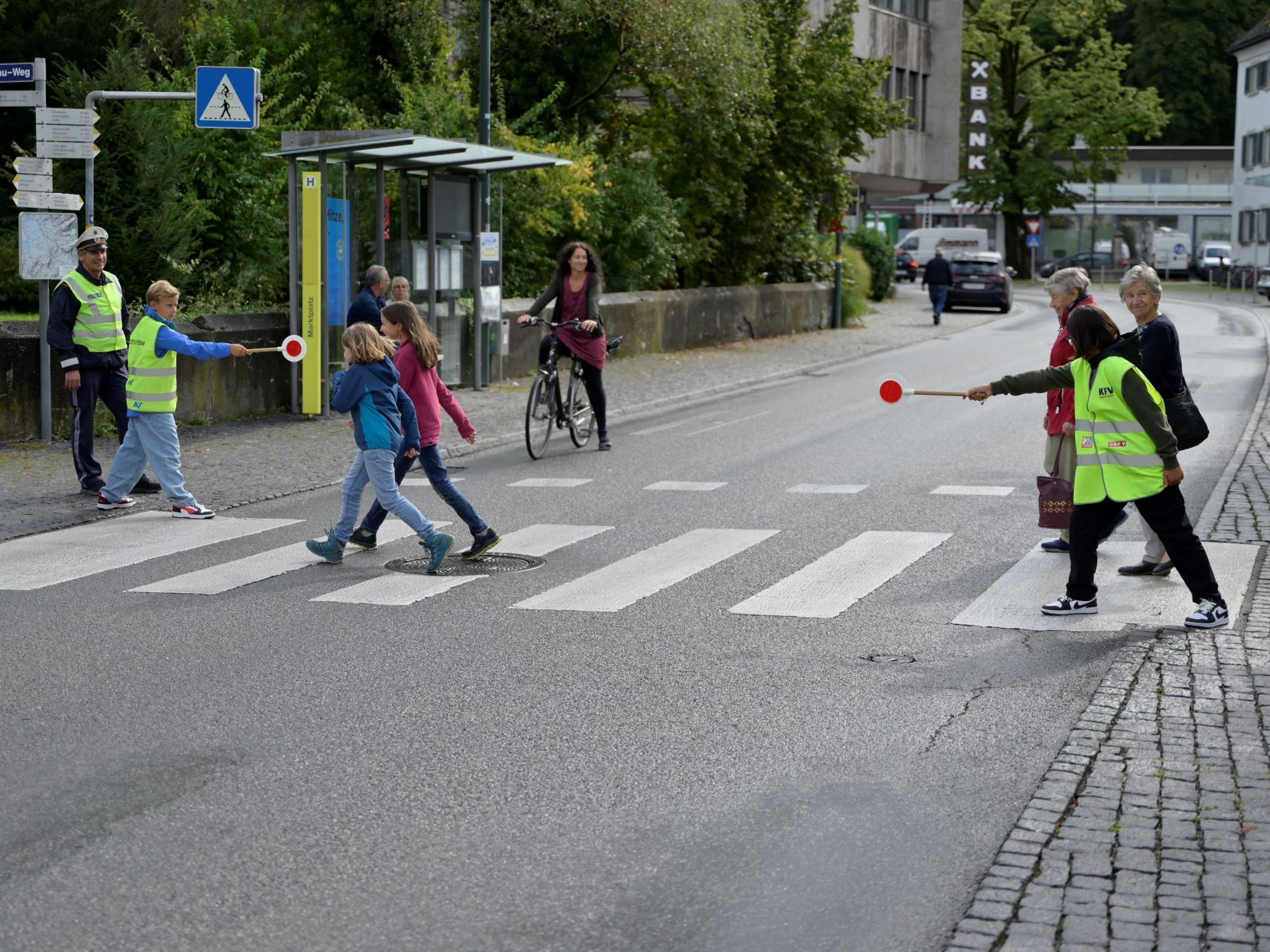 In Rankweil wurden zu Beginn des neuen Schuljahres 28 Kinder zu Schülerlots:innen ausgebildet. In Rankweil wurden zu Beginn des neuen Schuljahres 28 Kinder zu Schülerlots:innen ausgebildet.