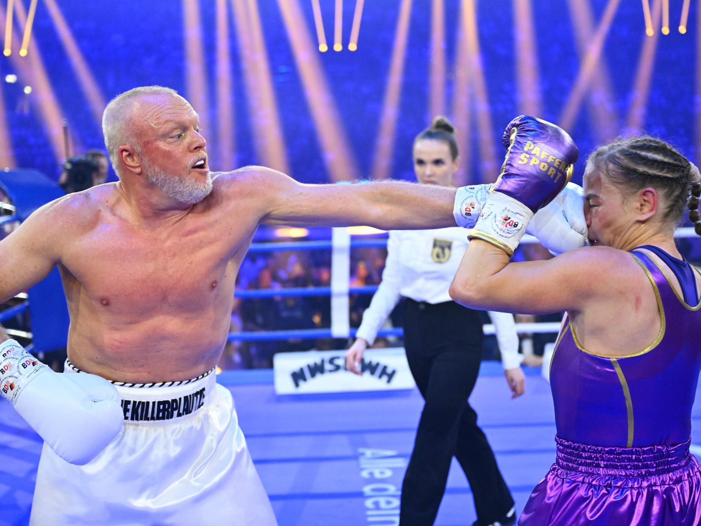 Stefan Raab vs. Regina Halmich Stefan Raab vs. Regina Halmich