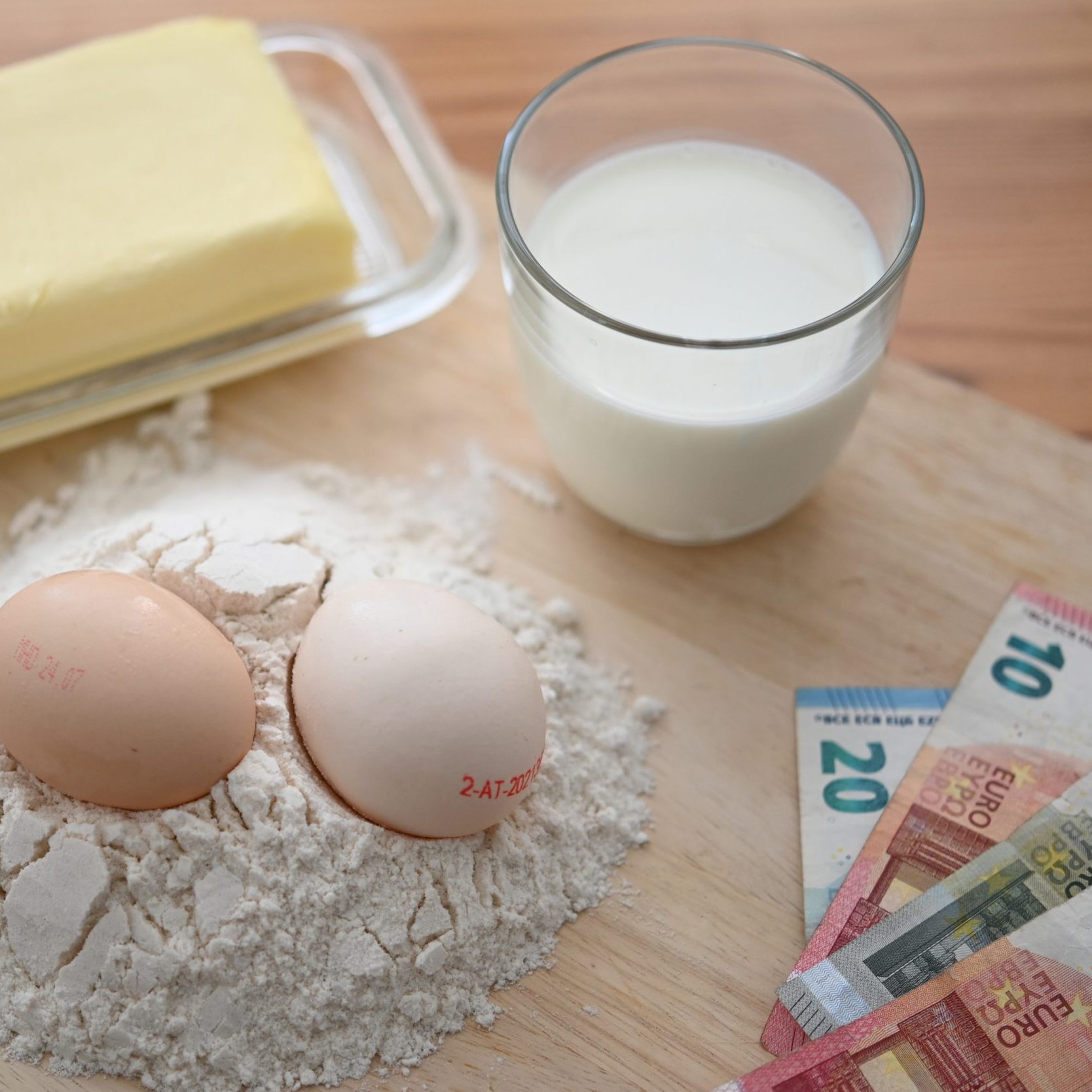 Die Preise für Mehl, Butter oder Eier sind stark gestiegen.