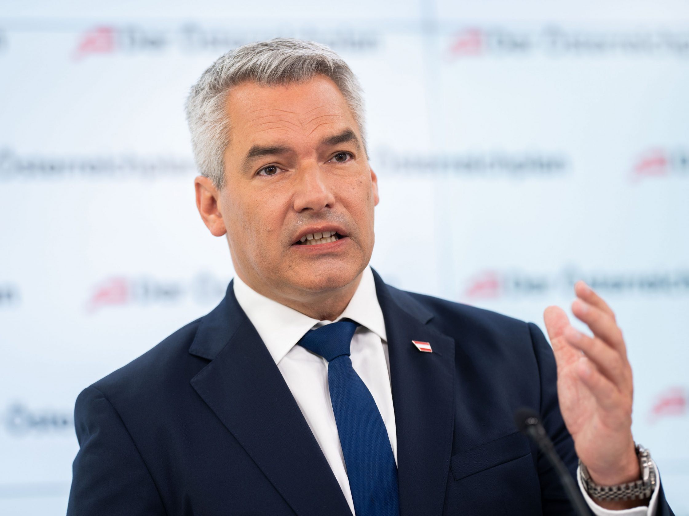 Kurz vor der Nationalratswahl gibt es neue ÖVP-Plakate. Im Bild: Parteichef Karl Nehammer. Kurz vor der Nationalratswahl gibt es neue ÖVP-Plakate. Im Bild: Parteichef Karl Nehammer.