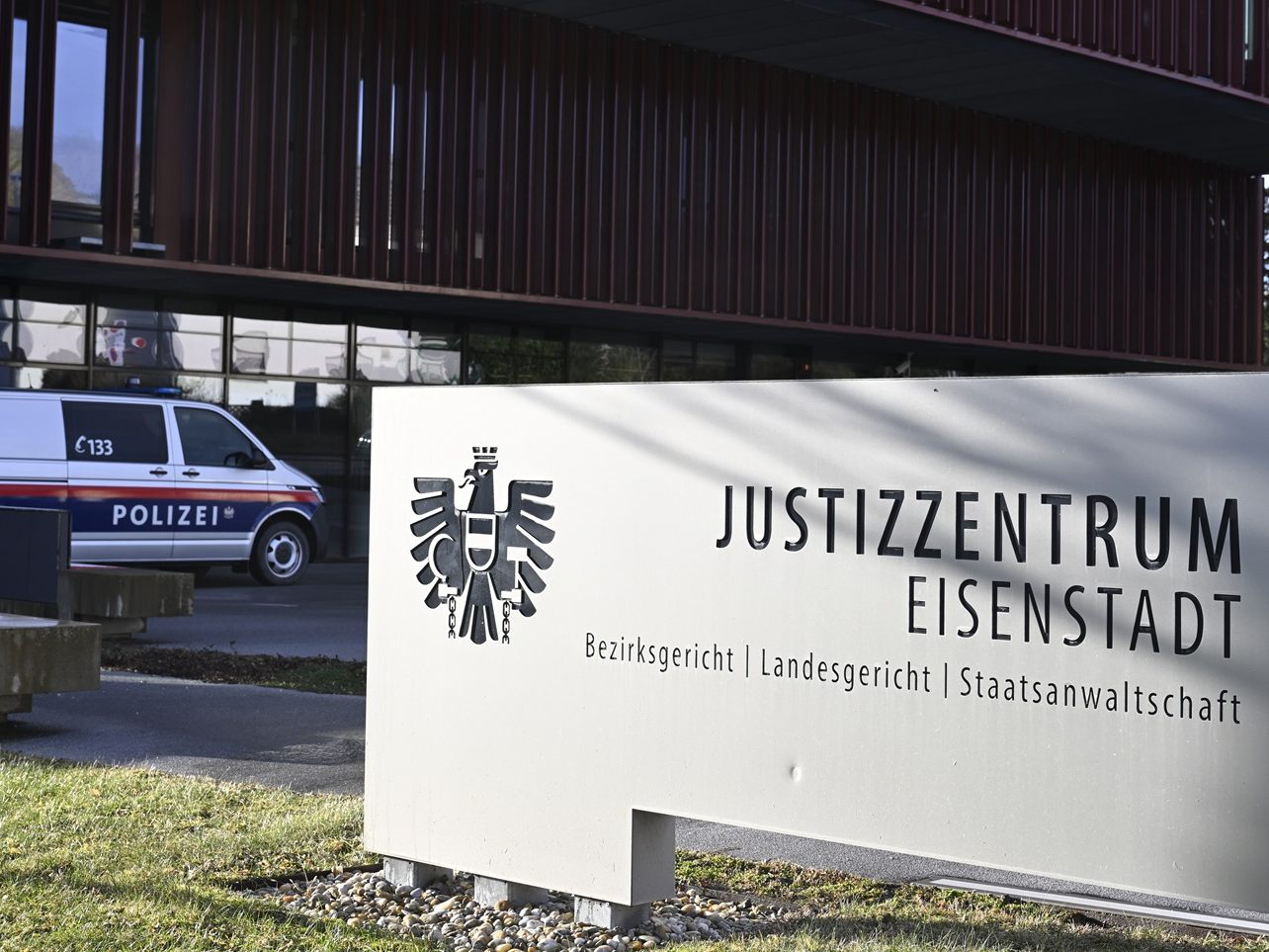 Mann im Burgenland zu Haft verurteilt. Nicht rechtskräftig.