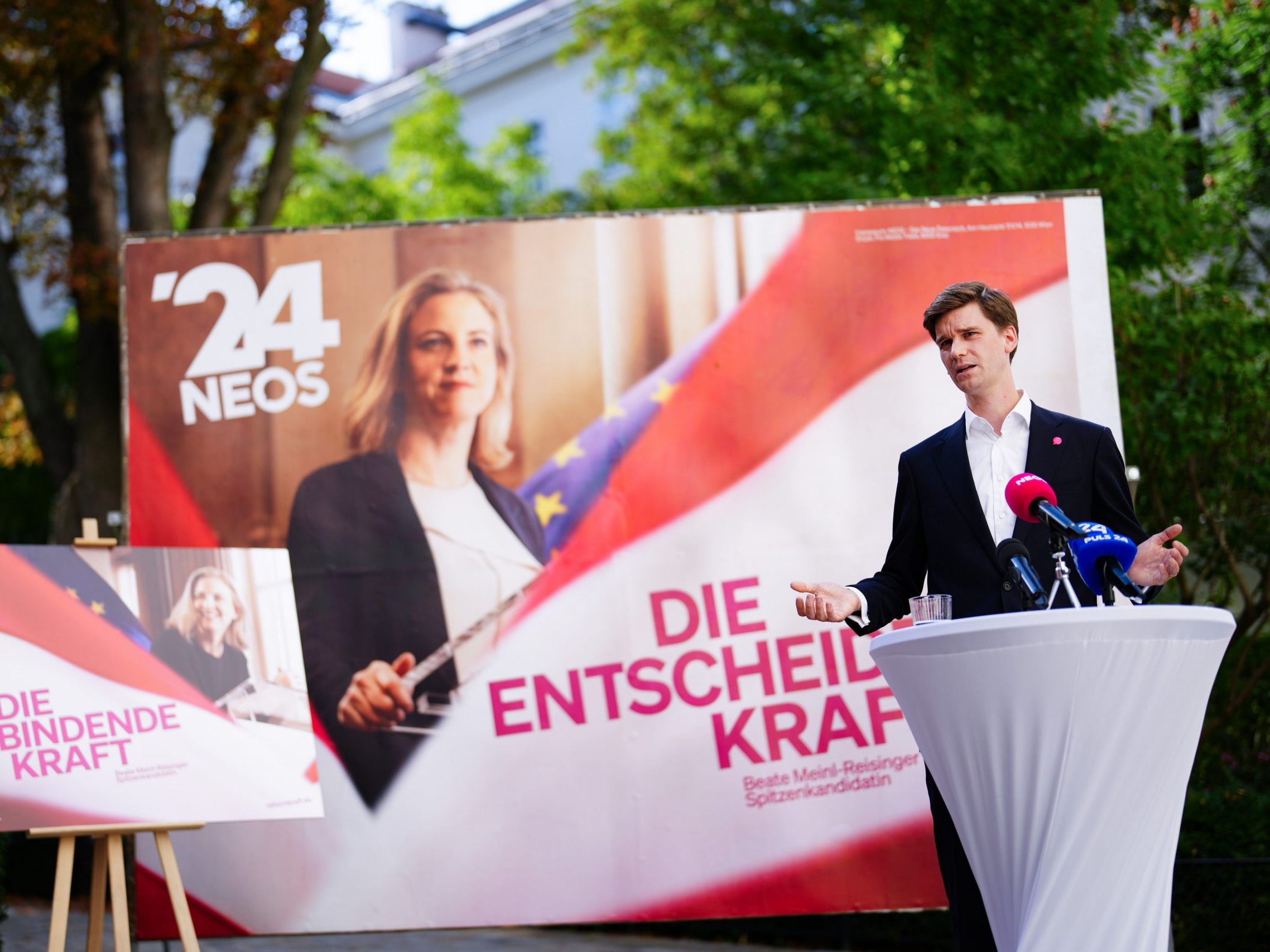 Hoyos warnte vor einem Stillstand unter den Regierungen ohne NEOS-Beteiligung.