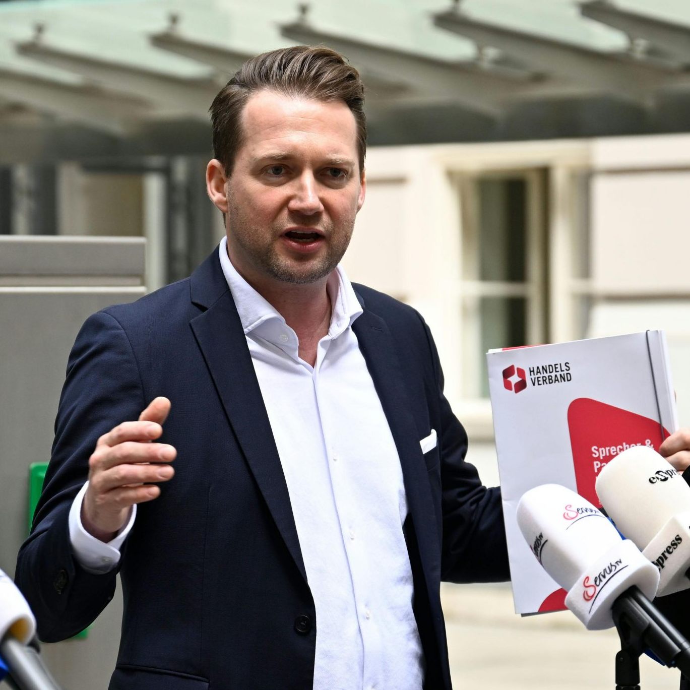 Handelsverband-Geschäftsführer Rainer Will sieht Handlungsbedarf im Bereich Bürokratie.