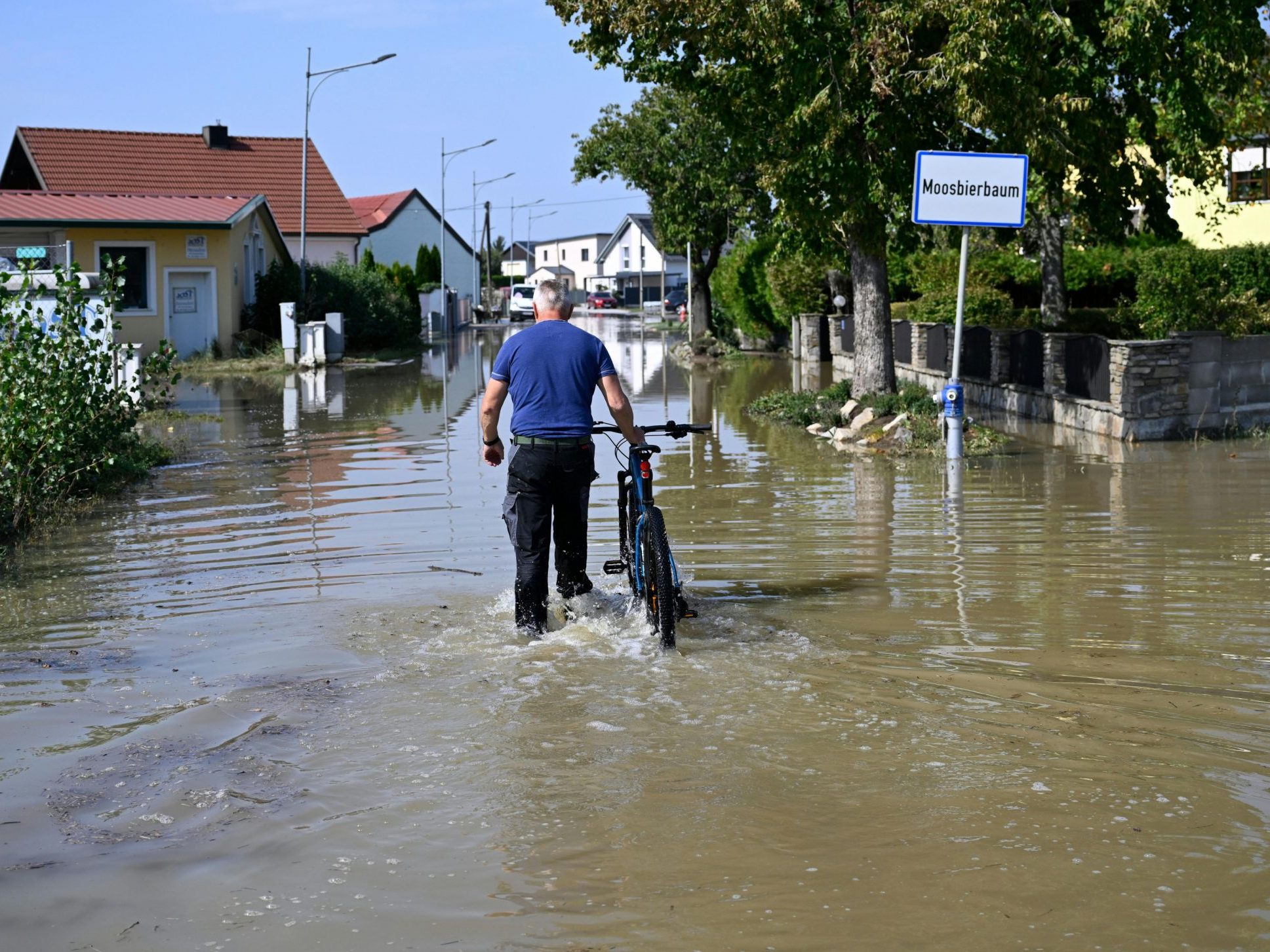 Der Bund hat den Katastrophenfonds auf eine Milliarde Euro aufgestockt und auch Vorschüsse vorgesehen.
