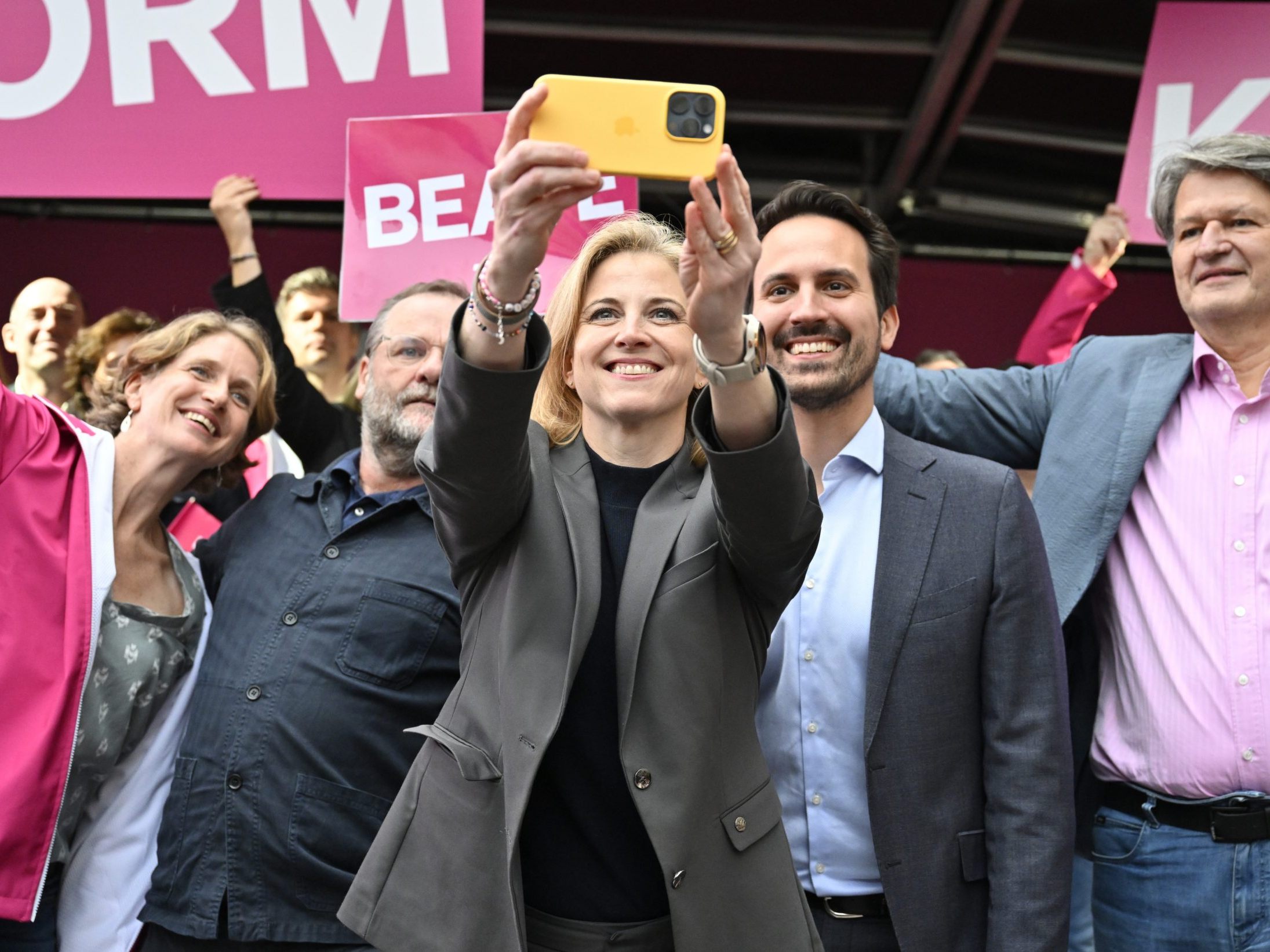 Der Wahlkampfabschluss der NEOS.