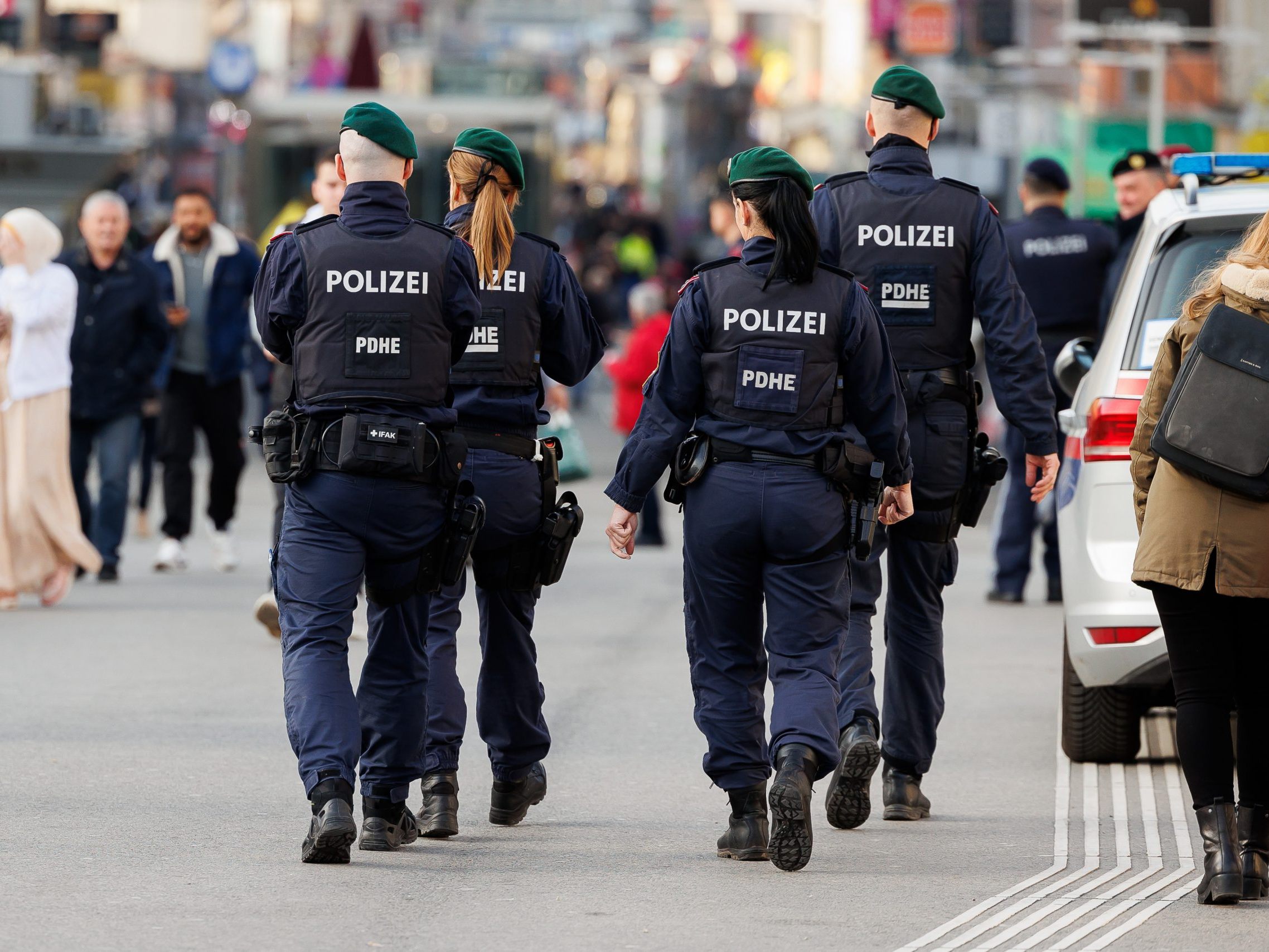 Laut Wiener Polizei gab es zwei vorläufige Festnahmen.