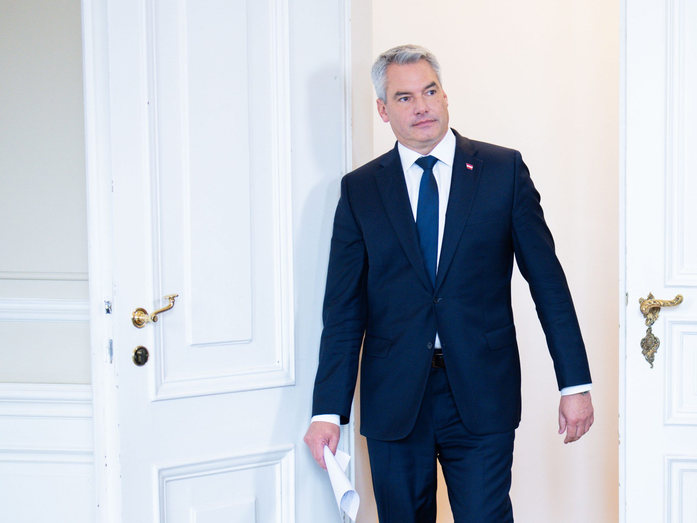 "Trotz der größten Krisen der Zweiten Republik haben wir 85 Prozent des Regierungsprogramms umgesetzt", so Bundeskanzler Nehammer vor der Nationalratswahl.