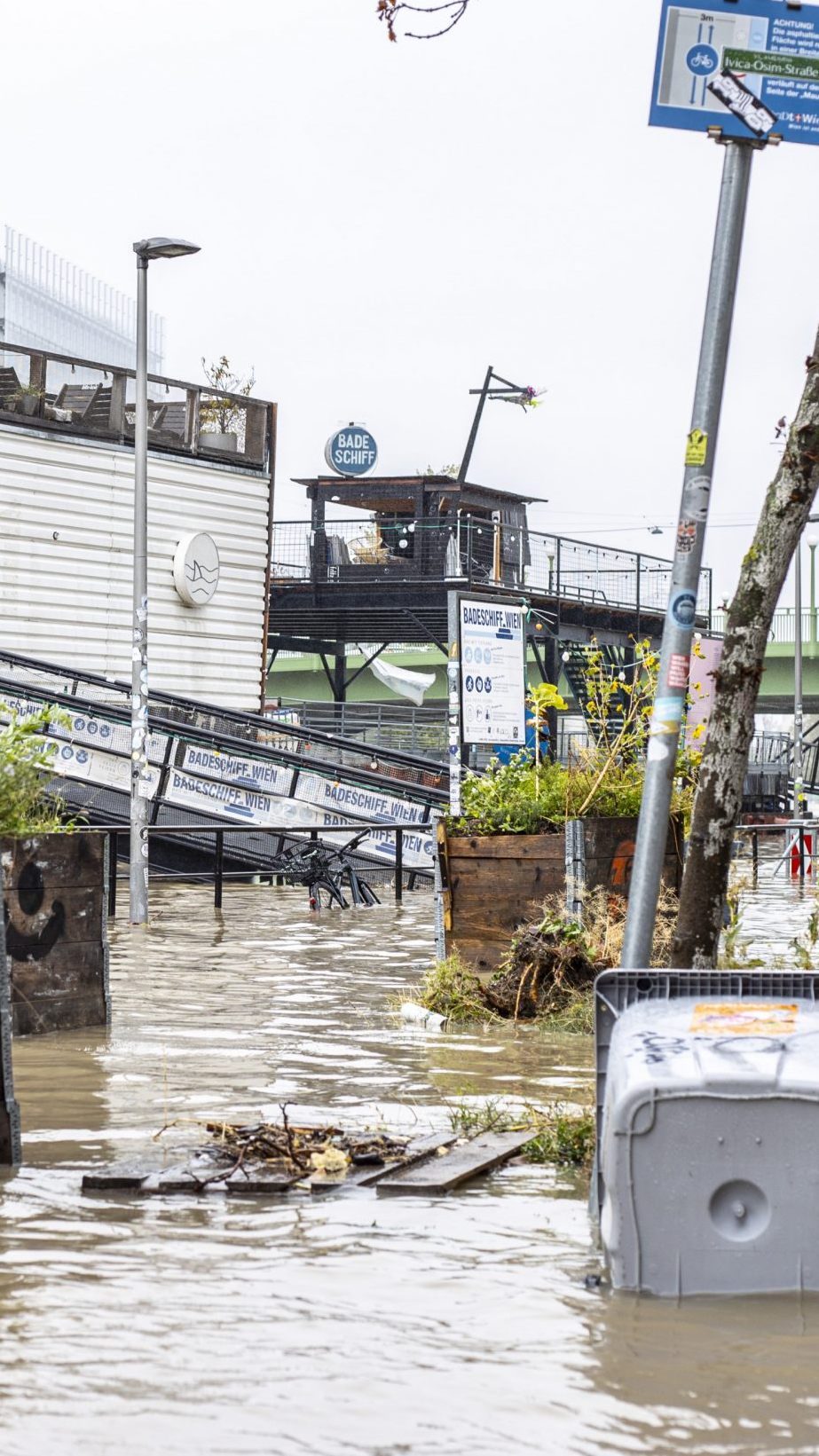Hochwasser in Wien richtet großen Schaden an