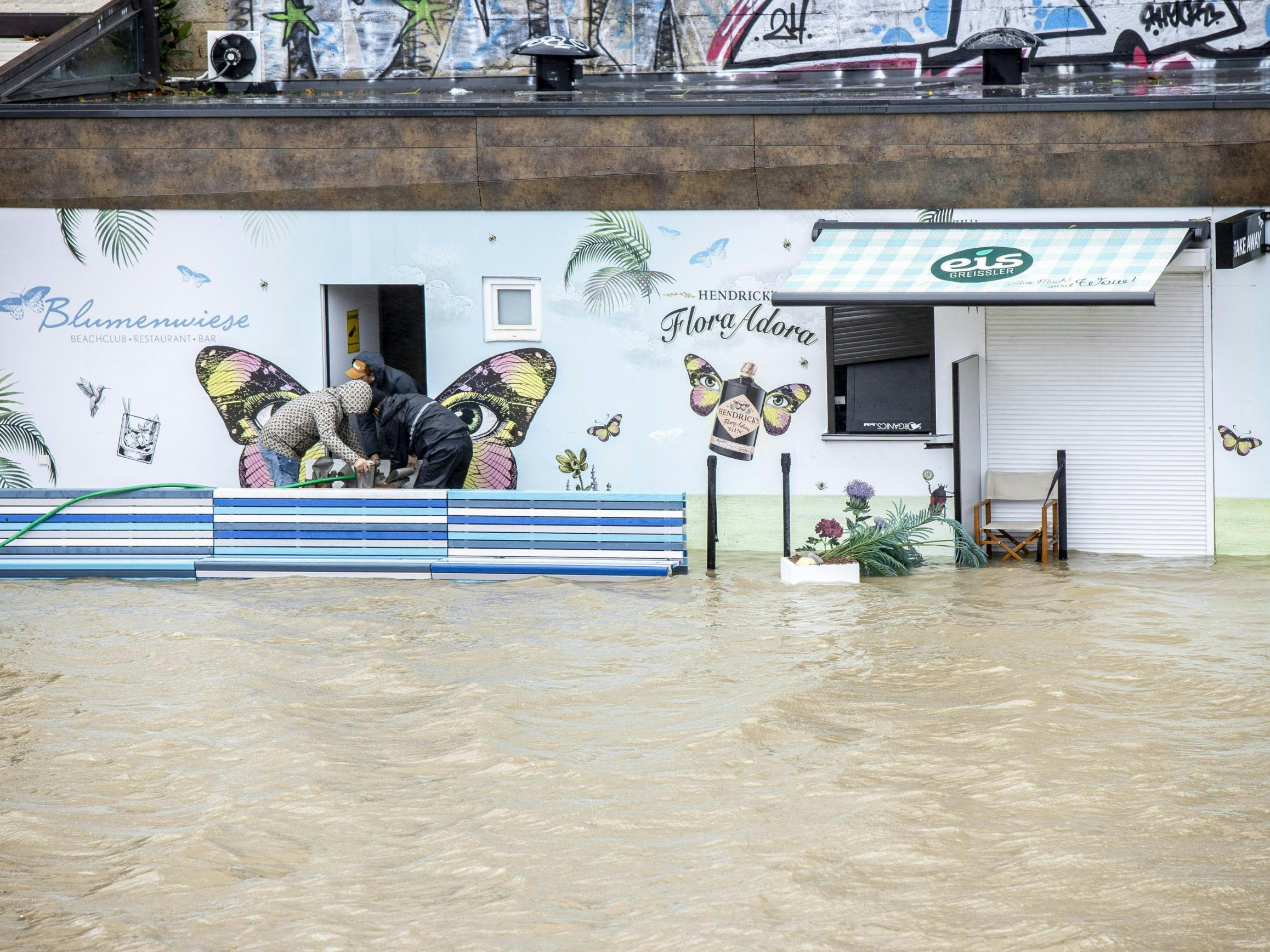 Vom Unwetter betroffene Betriebe erhalten Unterstützung. Vom Unwetter betroffene Betriebe erhalten Unterstützung.