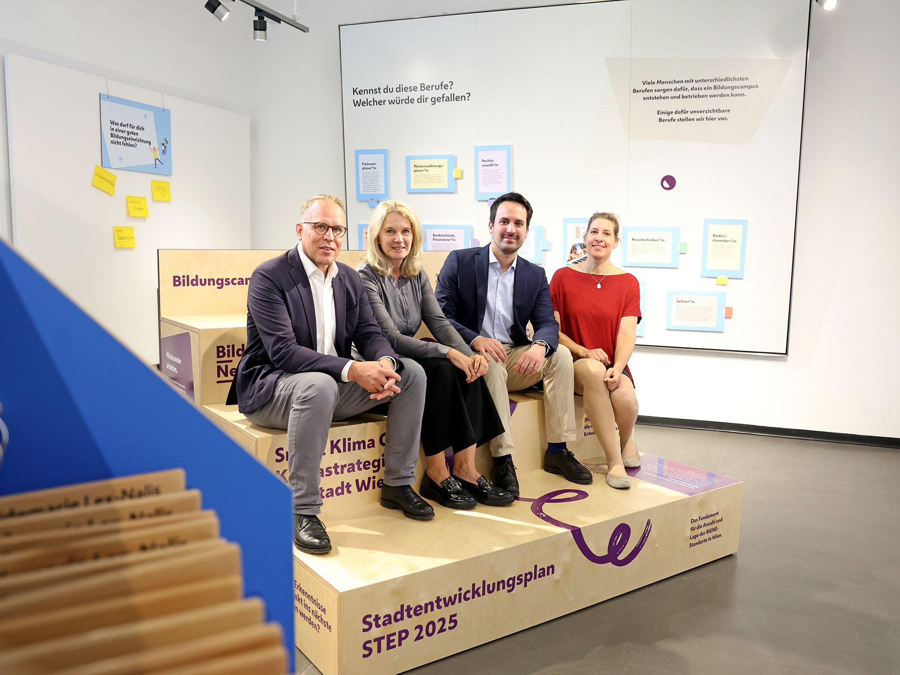 Die Ausstellung "So wie wir...Bildung bauen" läuft mehrere Wochen. Die Ausstellung "So wie wir...Bildung bauen" läuft mehrere Wochen.