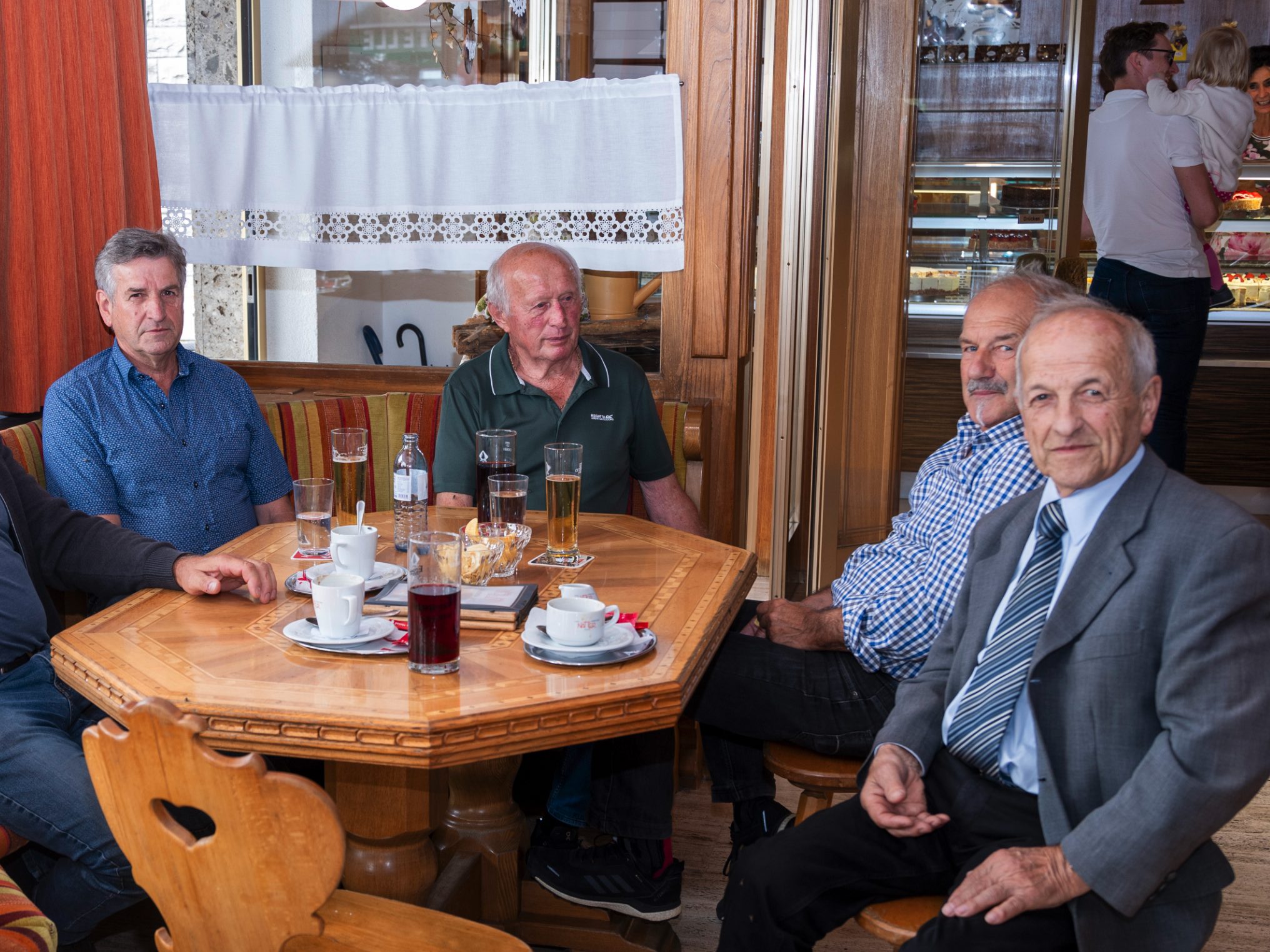 Wie verbringen Sie den Wahltag? Wie verbringen Sie den Wahltag?