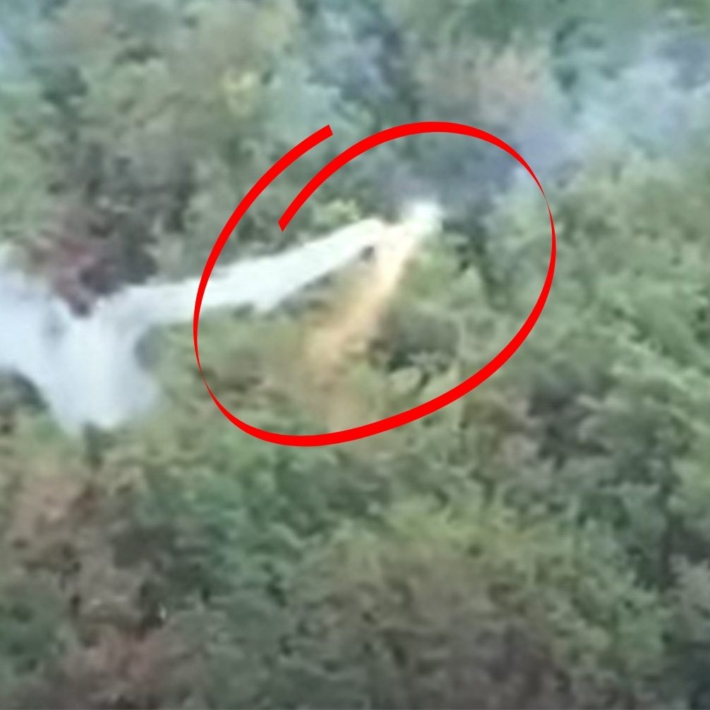 Die neue Drohnen-Waffe der Ukraine (r.) löst Assoziationen mit den Drachen aus der TV-Serie "Game of Thrones" aus.