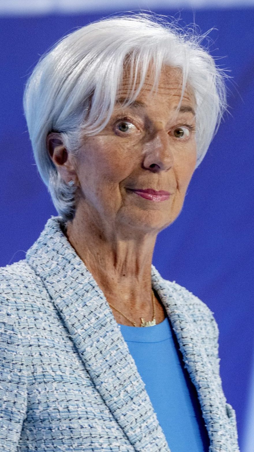 Hauptrefinanzierungssatz, zu dem sich Banken Geld leihen können, wird mit dem jüngsten Beschluss um 0,6 Punkte auf 3,65 Prozent verringert