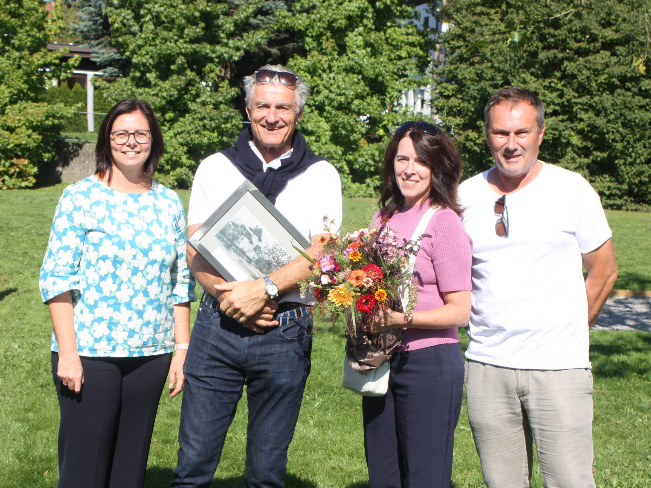 Bürgermeisterin Katharina Wöß-Krall, Unternehmer Richard Fischer, Edith Ottowitz und Michael Müller feierten 10 Jahre Bewegungspark am Rankweiler Bahnhof. Bürgermeisterin Katharina Wöß-Krall, Unternehmer Richard Fischer, Edith Ottowitz und Michael Müller feierten 10 Jahre Bewegungspark am Rankweiler Bahnhof.