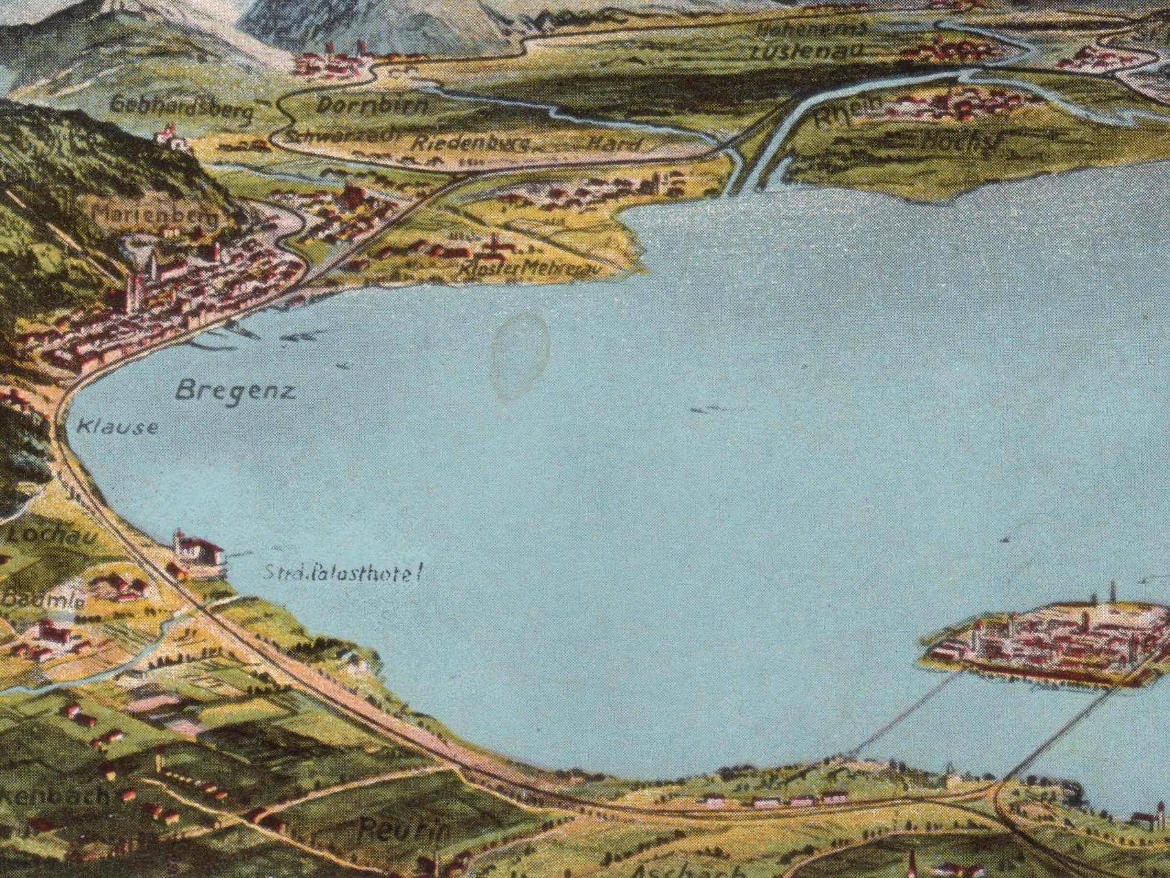 Die Bahntrasse entlang des Bodenseeufers zwischen Bregenz, Lochau und Lindau, wie sie im Jahr 1872 angelegt wurde, auf einer alten Ansicht um 1912 aus der Ortsgeschichtlichen Sammlung Lochau. Die Bahntrasse entlang des Bodenseeufers zwischen Bregenz, Lochau und Lindau, wie sie im Jahr 1872 angelegt wurde, auf einer alten Ansicht um 1912 aus der Ortsgeschichtlichen Sammlung Lochau.
