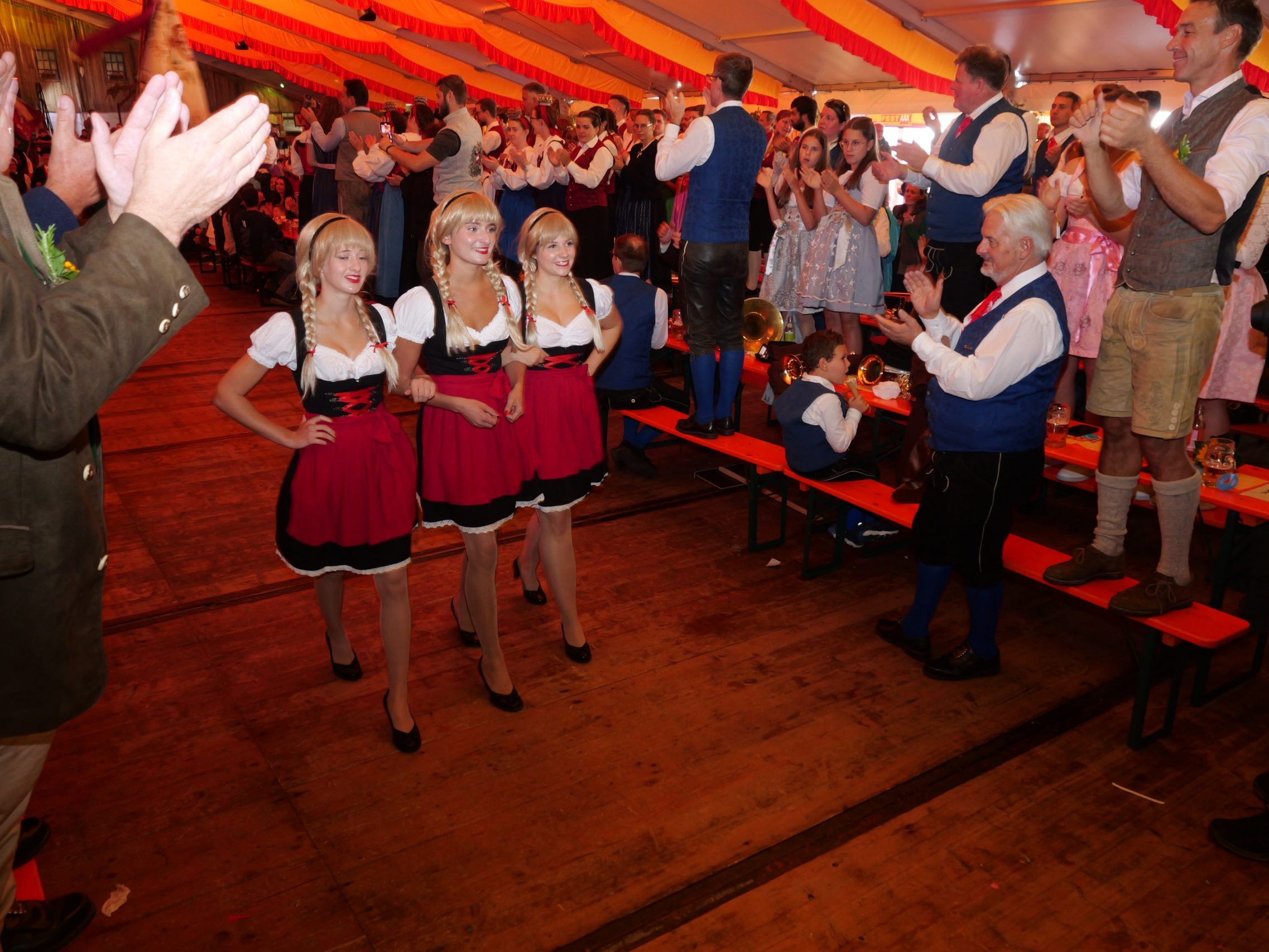 Festumzug Und Fahneneinzug Kr nten Das Bockbierfest Frastanz VOL AT