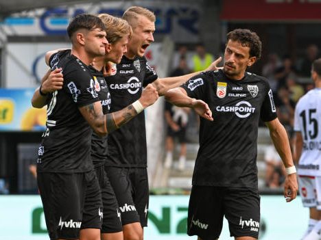 Nach einem guten Saisonstart geht es für Altach jetzt zum Ex-Verein von Trainer Standfest. Nach einem guten Saisonstart geht es für Altach jetzt zum Ex-Verein von Trainer Standfest.