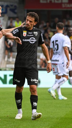 Nach einem guten Saisonstart geht es für Altach jetzt zum Ex-Verein von Trainer Standfest.