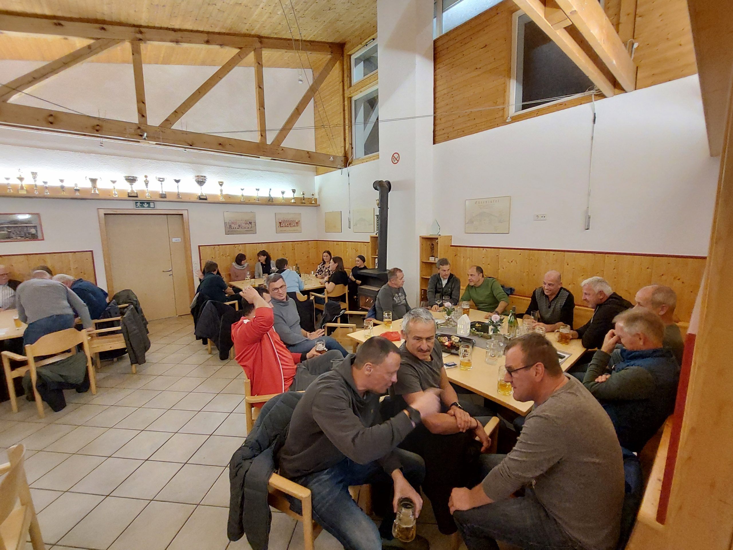 Derby & Nostalgie in der Sattaaser Au - Komm auch Du Derby & Nostalgie in der Sattaaser Au - Komm auch Du