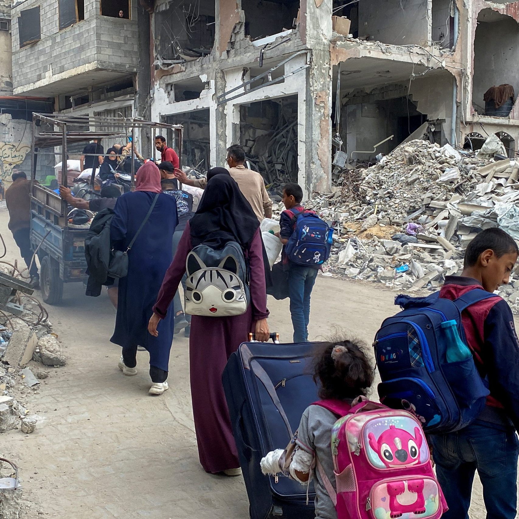 Tausende fliehen aus Gaza.