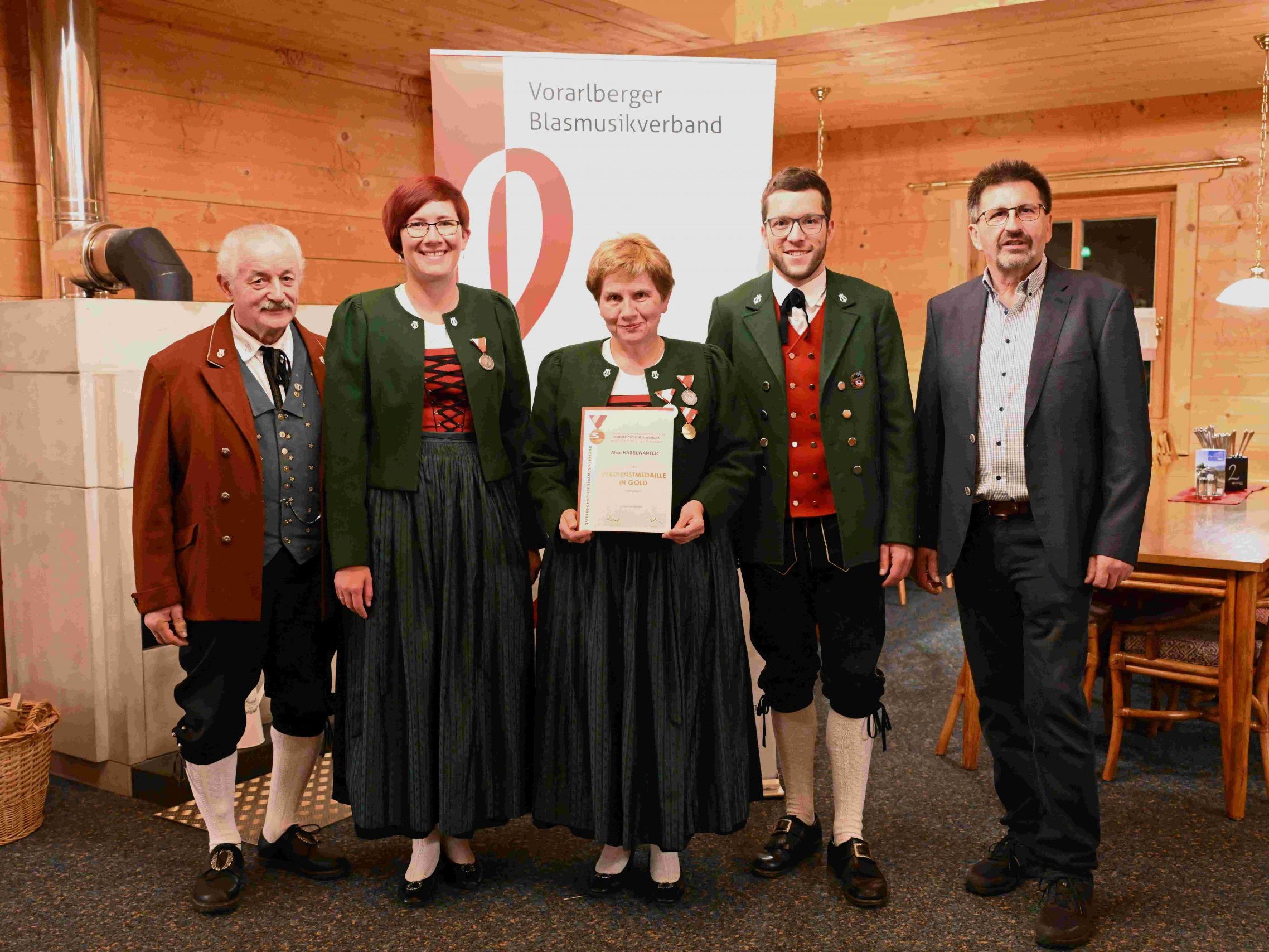 Herzliche Gratulation an  die Geehrten