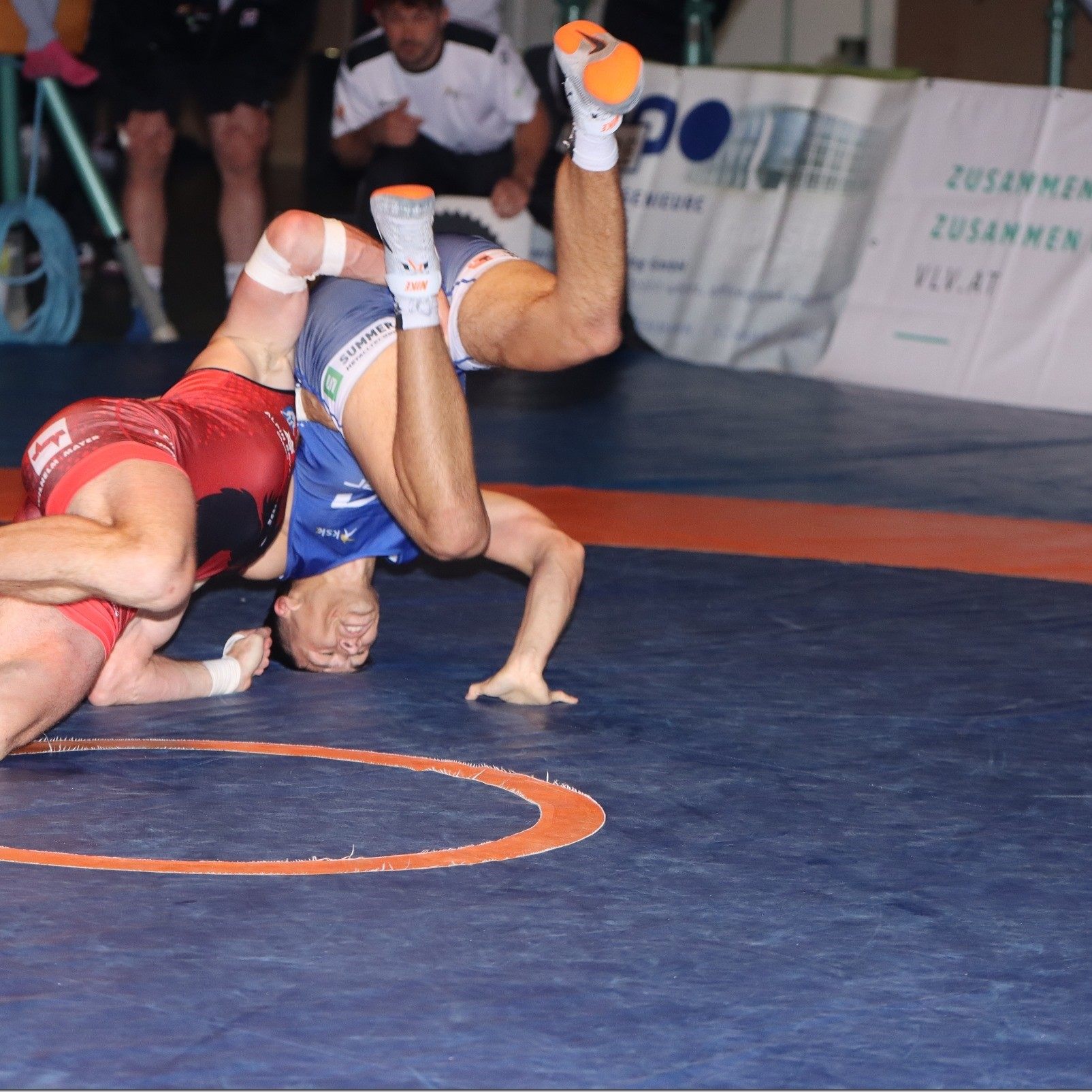 Ringsport vom Feinsten brachte das Ländlederby Klaus gegen Götzis.