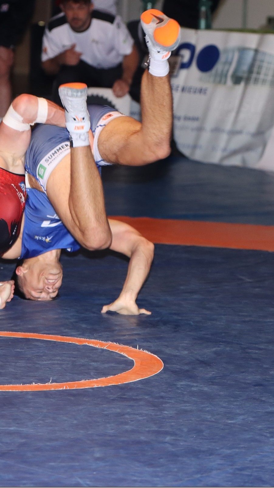 Ringsport vom Feinsten brachte das Ländlederby Klaus gegen Götzis.