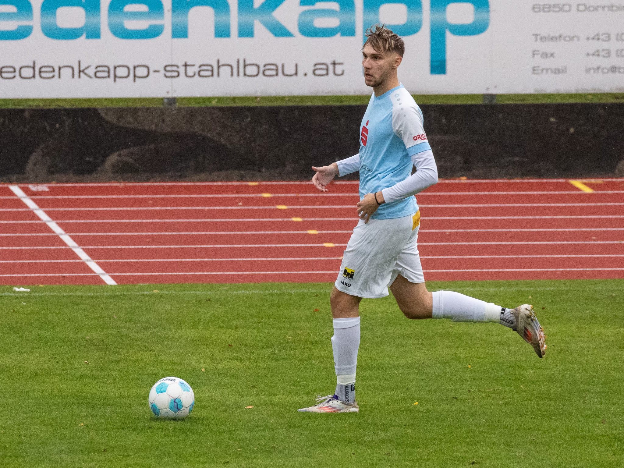 Für Nikola Jesic war die Begegnung in der 82. Minute beendet, als er mit Gelb/Rot vom Platz gestellt wurde. Für Nikola Jesic war die Begegnung in der 82. Minute beendet, als er mit Gelb/Rot vom Platz gestellt wurde.