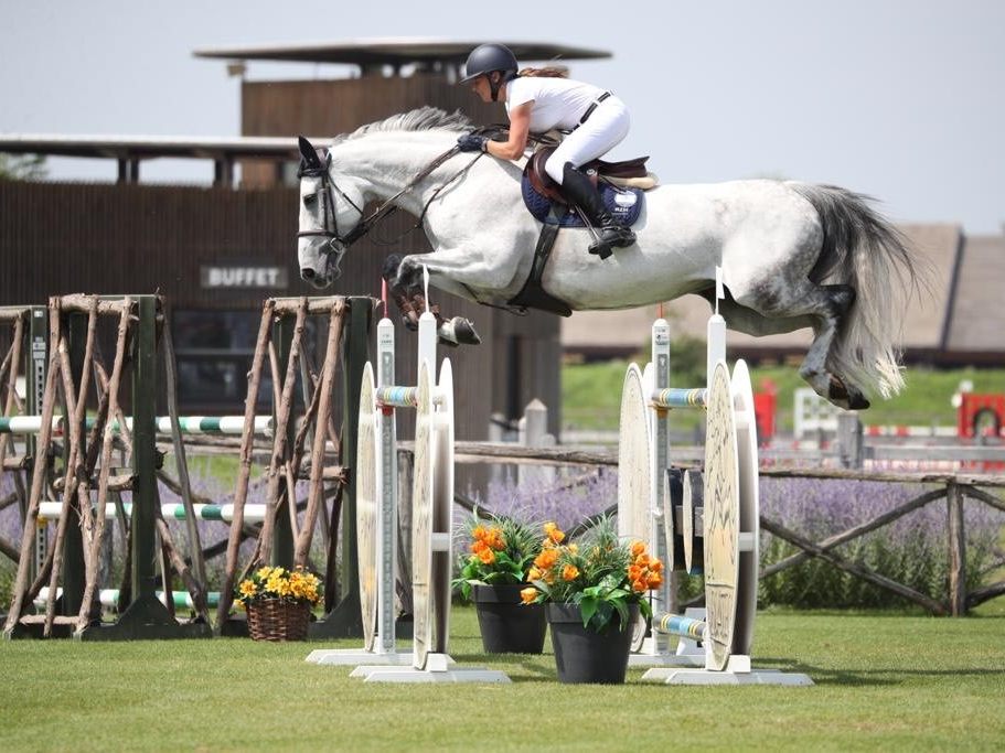 Die Rankweilerin Bianca Rüscher ist als Profi im Springreiten unterwegs. Die Rankweilerin Bianca Rüscher ist als Profi im Springreiten unterwegs.