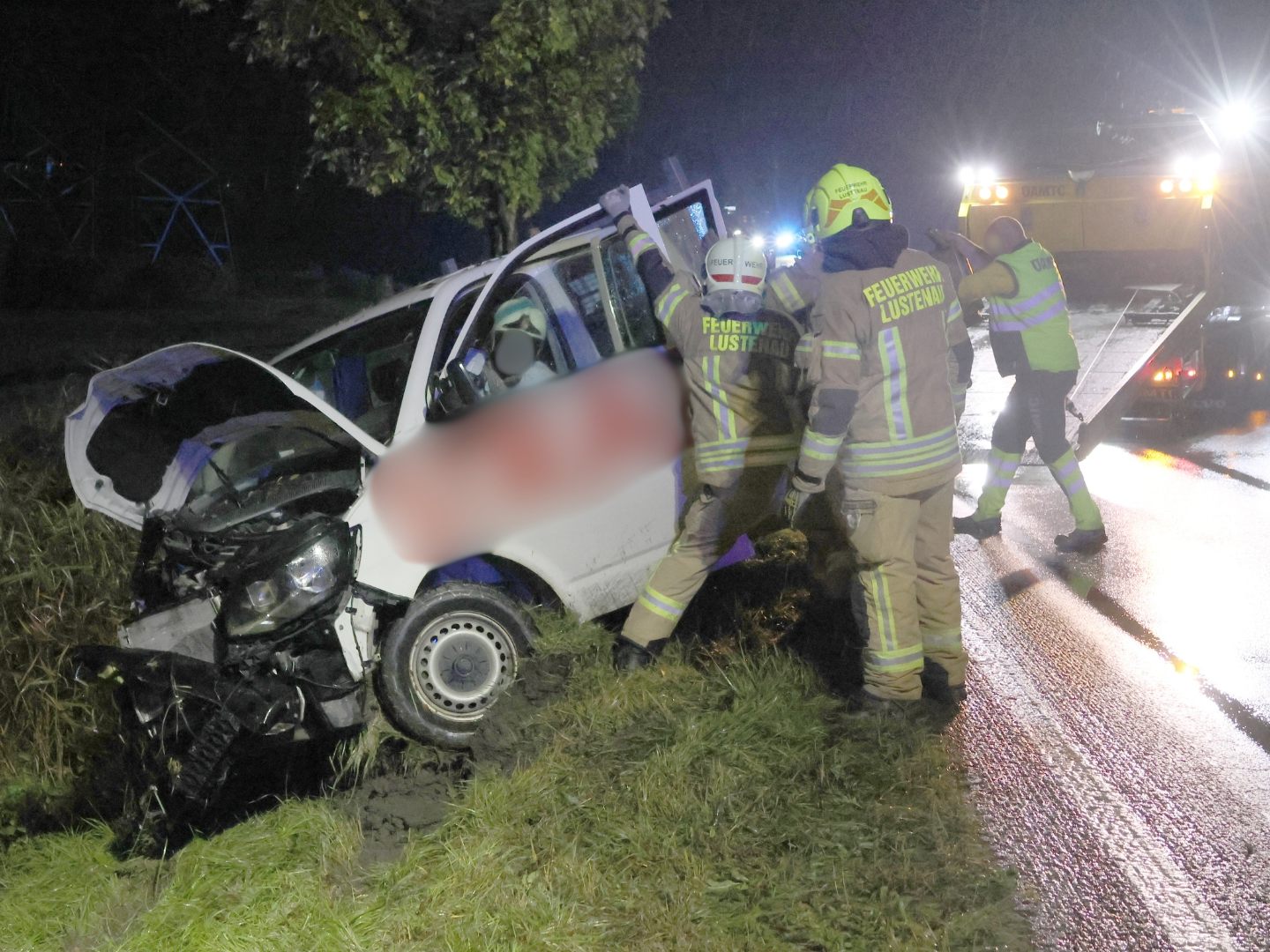 Schwerer Verkehrsunfall auf der Lustenauerstraße