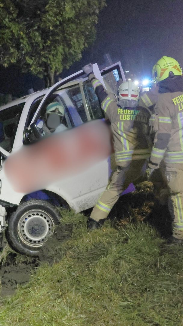 Schwerer Verkehrsunfall auf der Lustenauerstraße