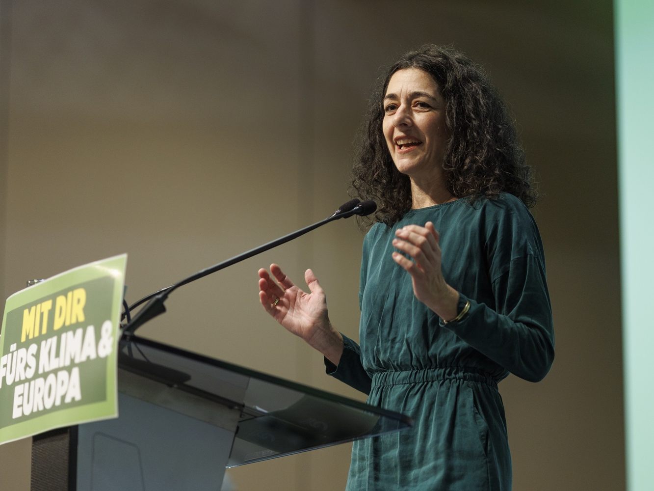 Sandra Krautwaschl bei einem Grünen-Bundeskongress. Sie steuert nicht auf ihre erste Steiermark-Wahl zu.