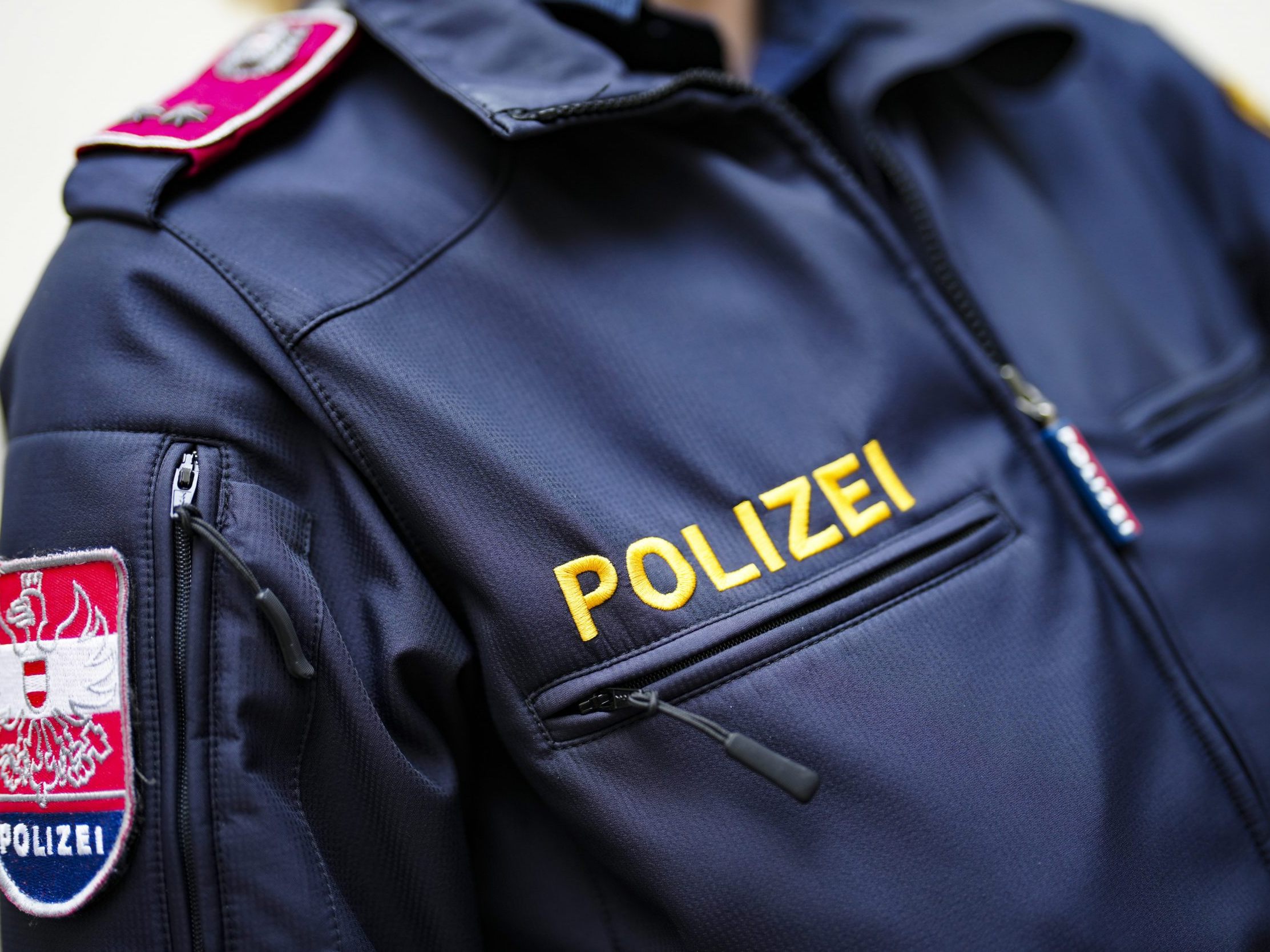 Die gegen Innsbrucker Bahnhöfe gerichtete Drohmail war am späten Donnerstagnachmittag bei der Polizei eingetroffen. Die gegen Innsbrucker Bahnhöfe gerichtete Drohmail war am späten Donnerstagnachmittag bei der Polizei eingetroffen.