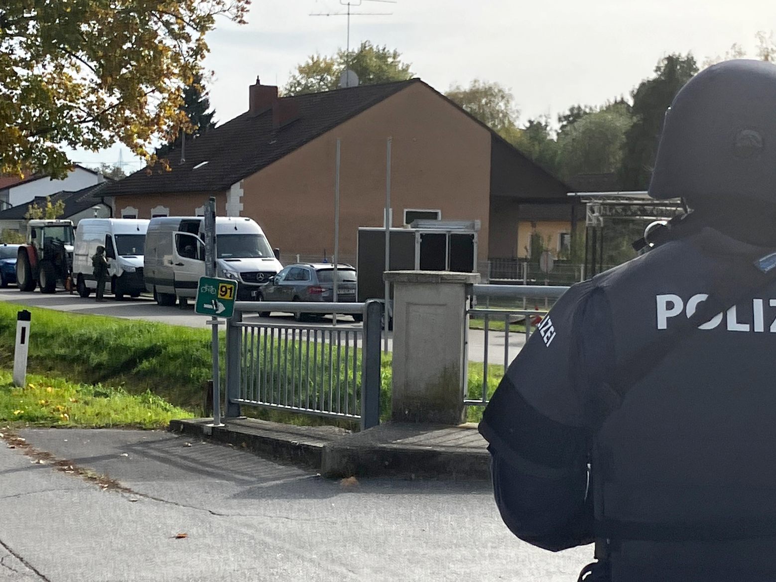 Obduktion und Fingerabdruckvergleich seien durchgeführt worden.