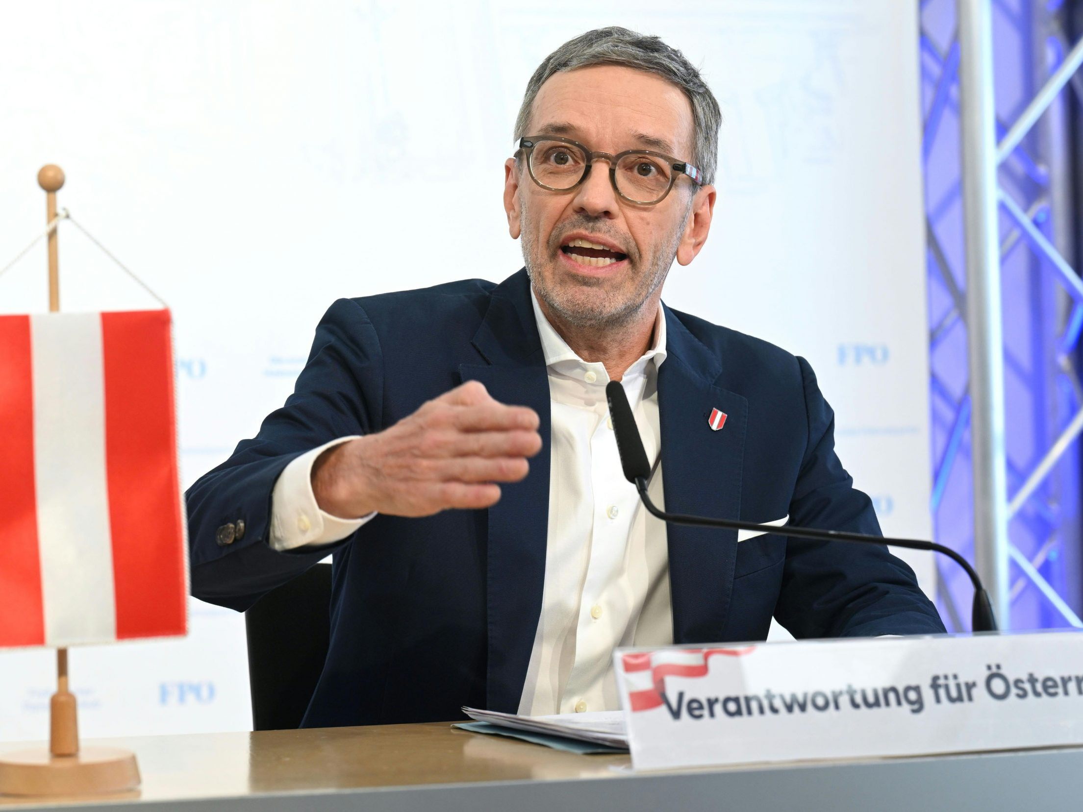 Was hat Kickl nach dem Treffen mit Nehammer zu sagen? Was hat Kickl nach dem Treffen mit Nehammer zu sagen?