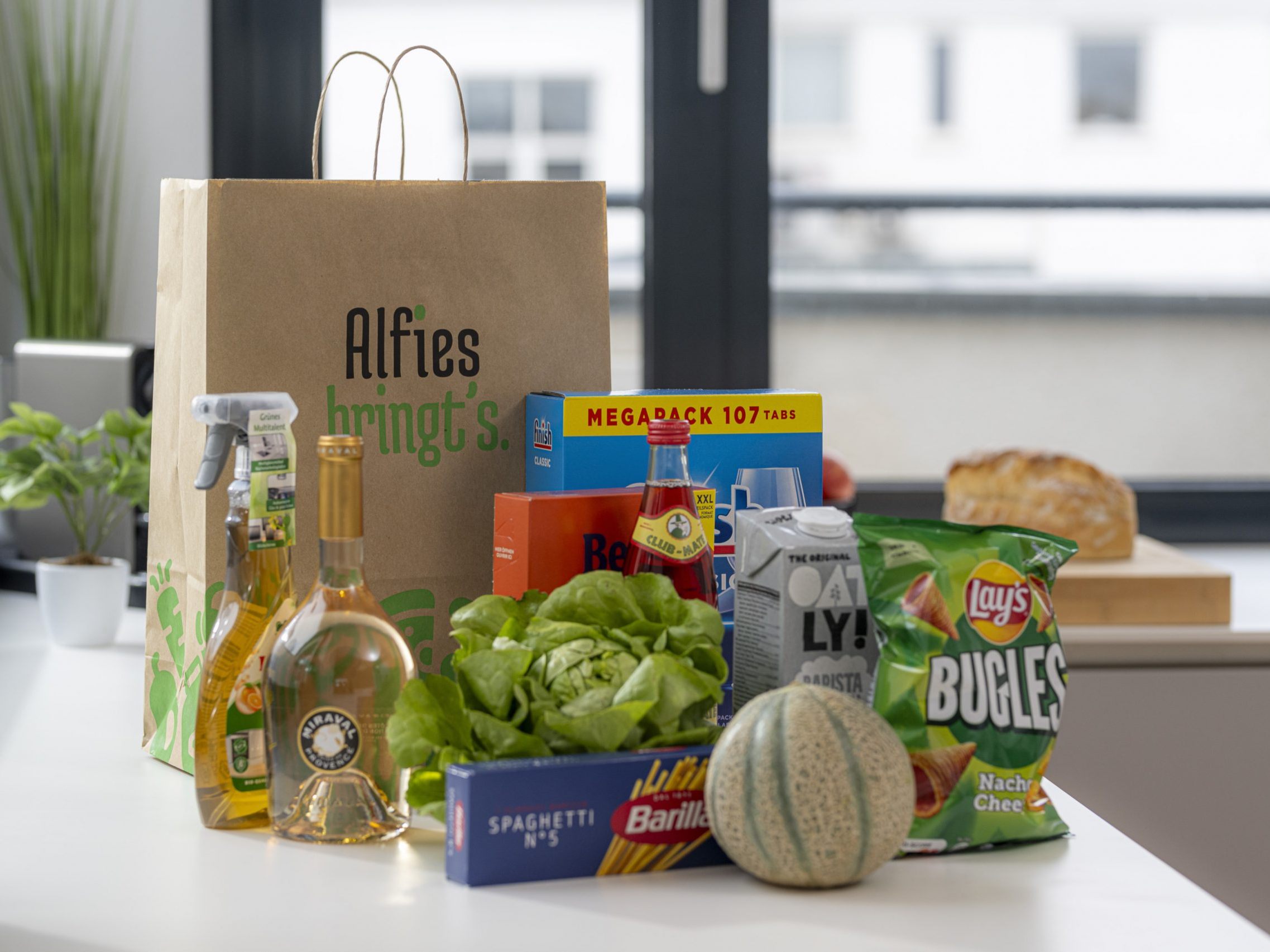 Mit Alfies kommt dein Supermarkt-Einkauf in 60 Minuten bis vor die Wohnungstür.