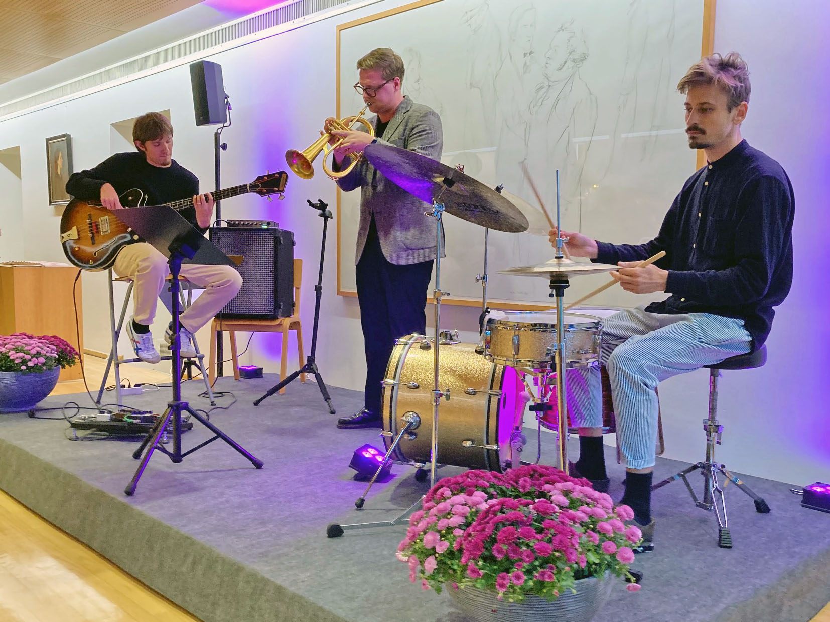 Junge Künstler spielten zum Empfang bei der Alpenarte in Schwarzenberg Junge Künstler spielten zum Empfang bei der Alpenarte in Schwarzenberg