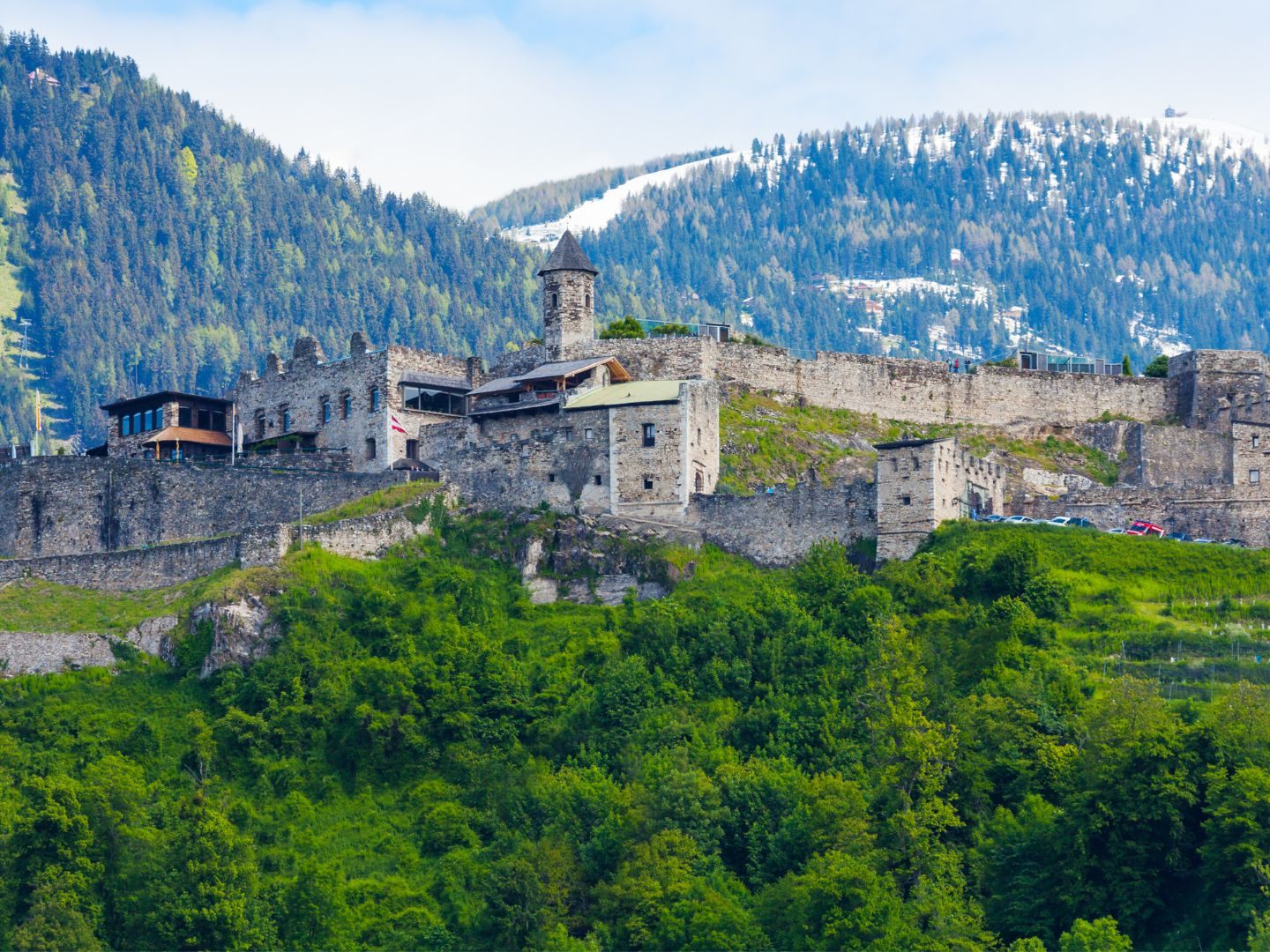 Der Vorjahressieger: Burg Landskron in Kärnten. Der Vorjahressieger: Burg Landskron in Kärnten.