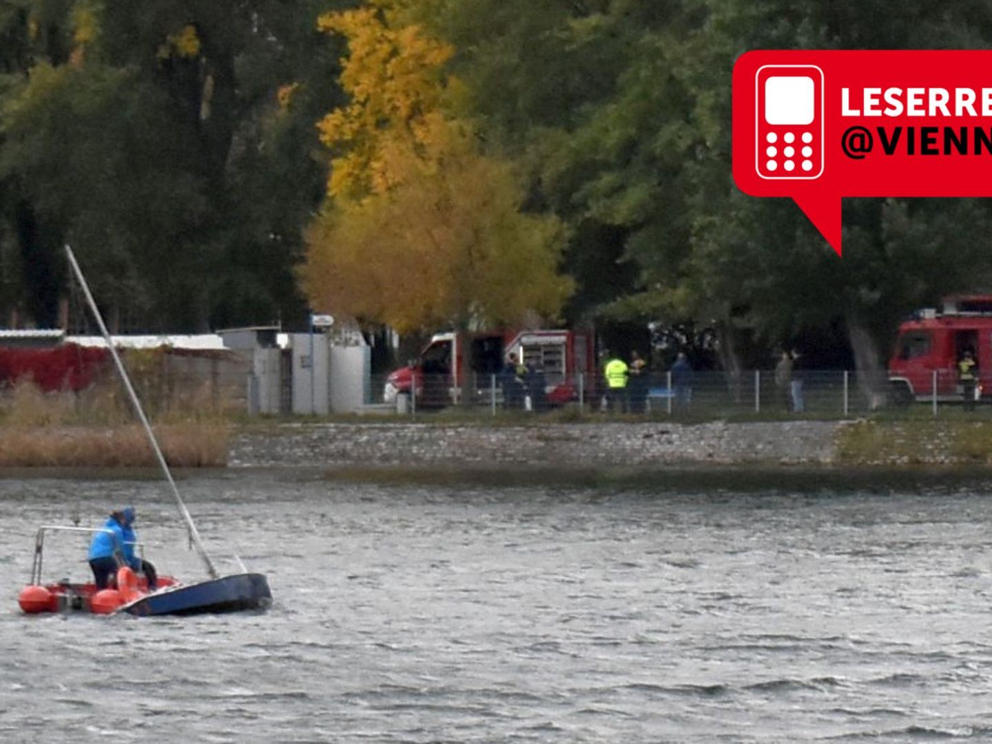 Auf der Alten Donau kenterte ein Segelboot. Auf der Alten Donau kenterte ein Segelboot.