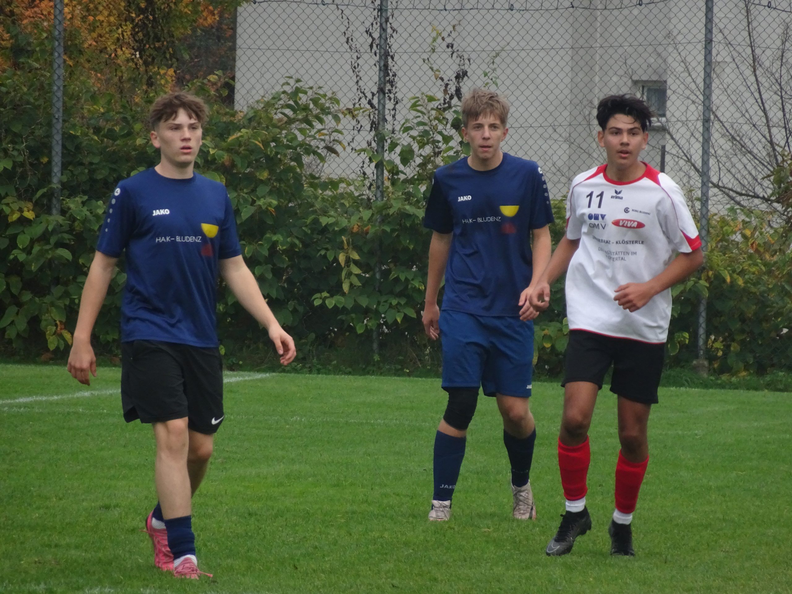 Insgesamt nahmen 16 Mannschaften an der Vorrunde teil, die in vier Gruppen mit jeweils vier Teams aufgeteilt wurden. Insgesamt nahmen 16 Mannschaften an der Vorrunde teil, die in vier Gruppen mit jeweils vier Teams aufgeteilt wurden.