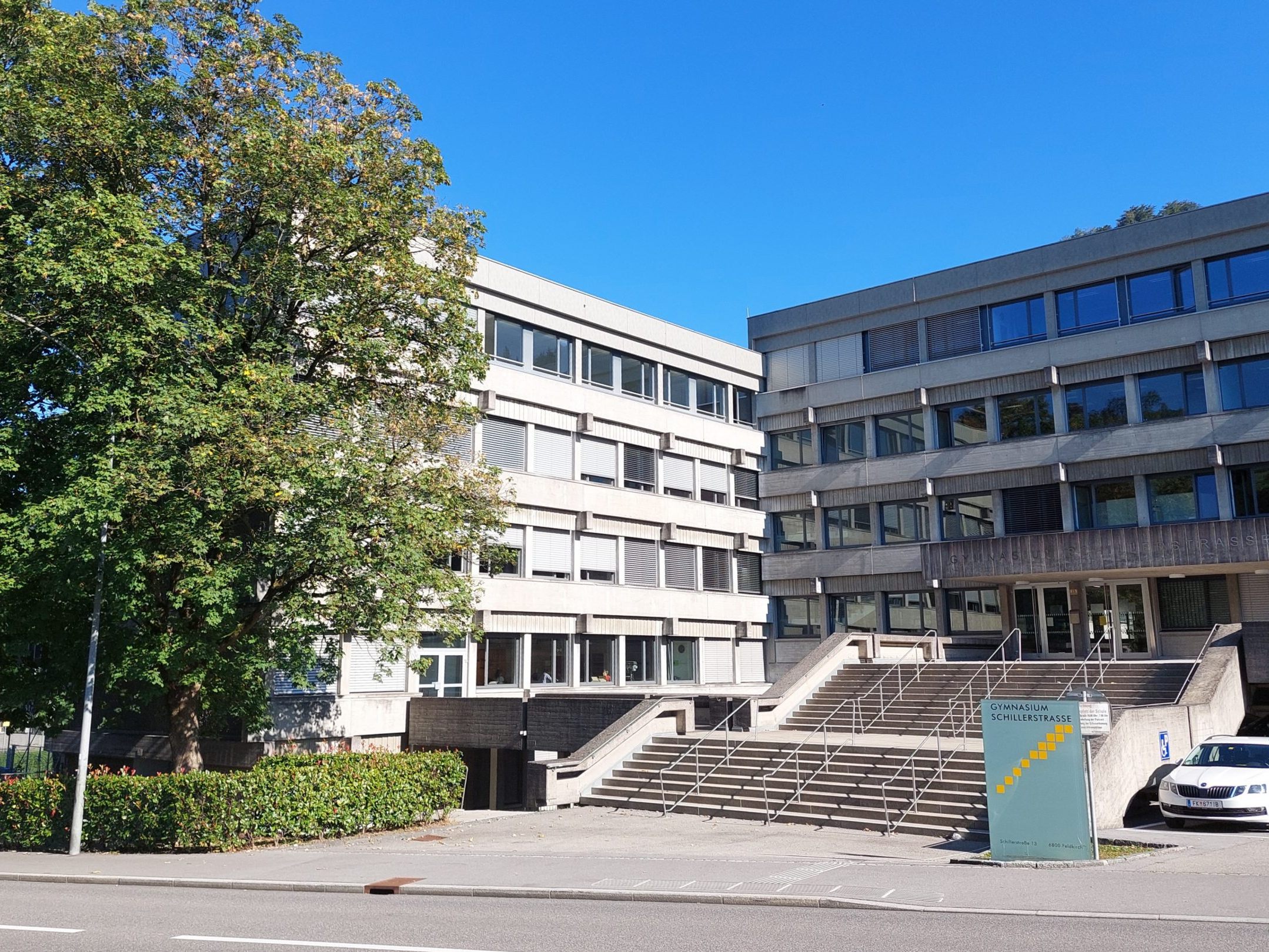 Das Gymnasium Schillerstraße lädt zu verschiedenen Informations- und Schnupperveranstaltungen ein Das Gymnasium Schillerstraße lädt zu verschiedenen Informations- und Schnupperveranstaltungen ein