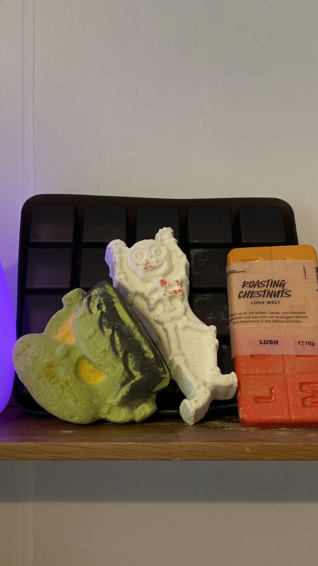 VIENNA.at durfte die gruseligen LUSH-Produkte testen.