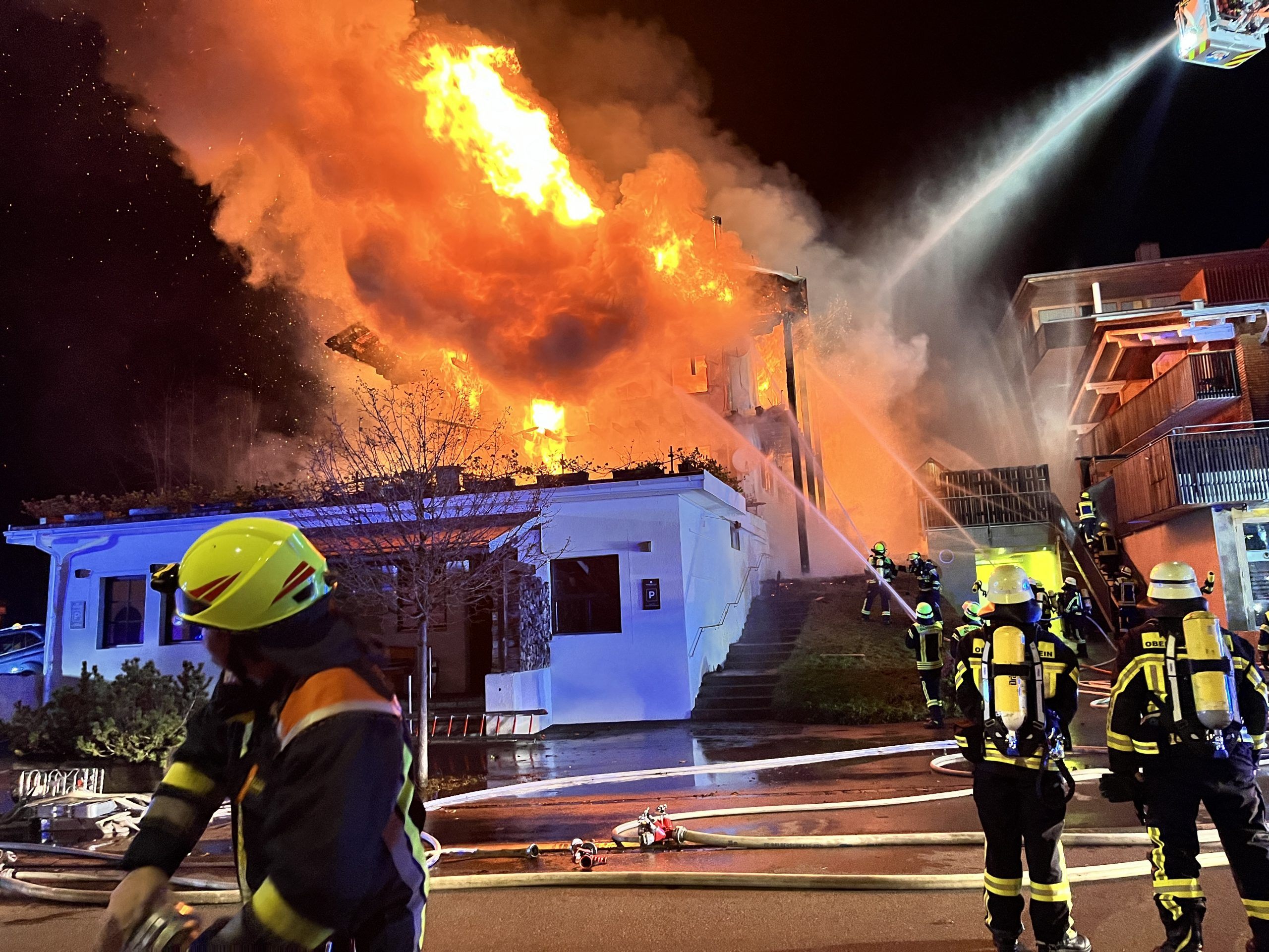 Großbrand in Balderschwang: Auch die FW Hittisau war im Einsatz.