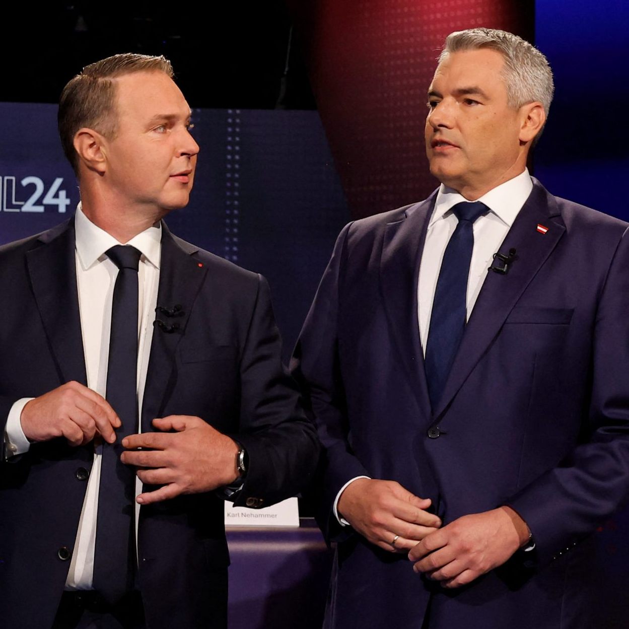 Babler (l.) und Nehammer (r.) bei einer Wahldiskussion am 26. September 2024.