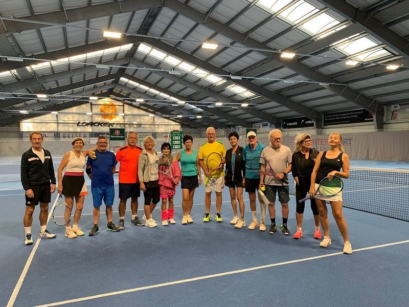 Pensionisten starteten mit vollem Elan in den PVÖ-Tennis-Treff. Pensionisten starteten mit vollem Elan in den PVÖ-Tennis-Treff.